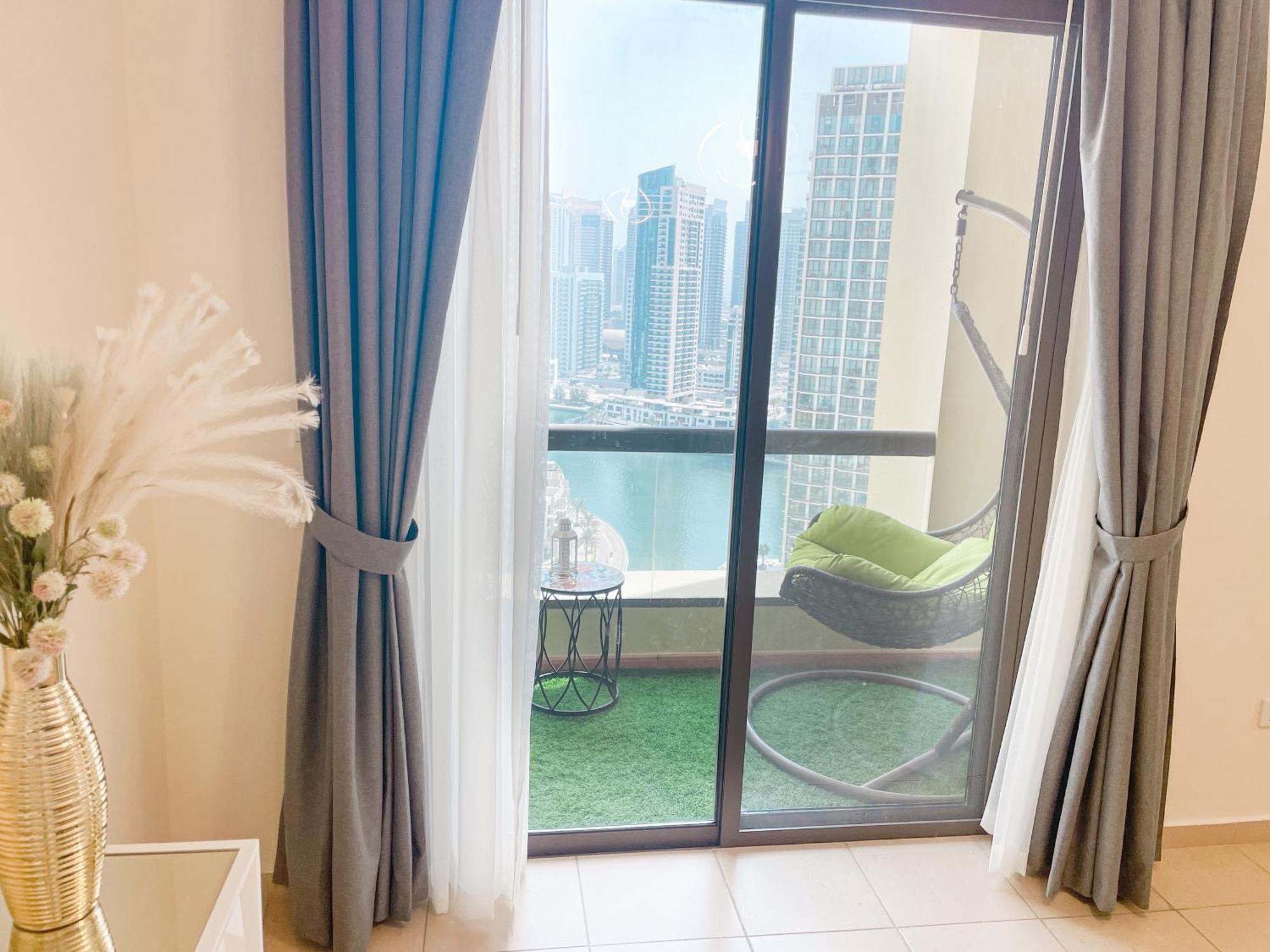 Happy Season Jbr Apartment