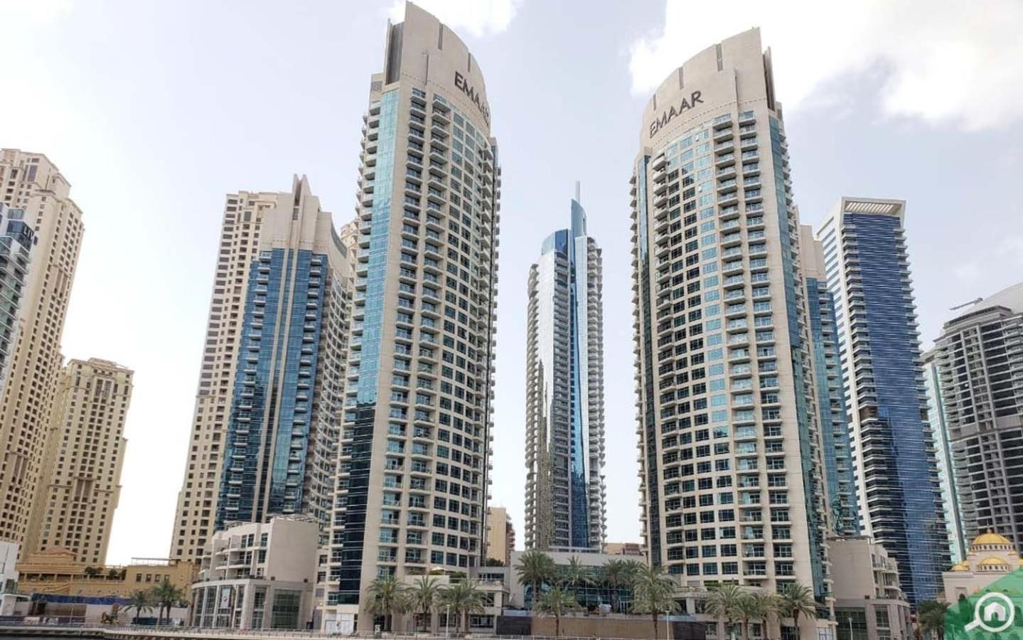 Stylish With Direct Access Marina Walk & Sleeps4 Apartment Dubai