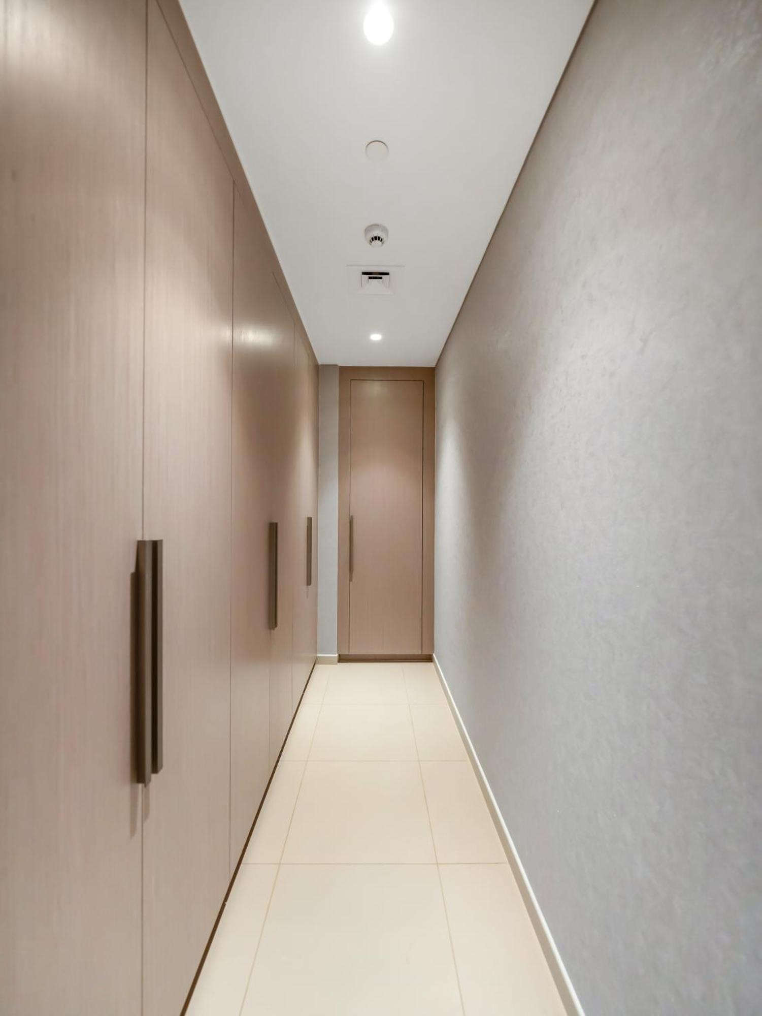Glamorous Full Fountain View High Floor 4 Bedroom Dubai
