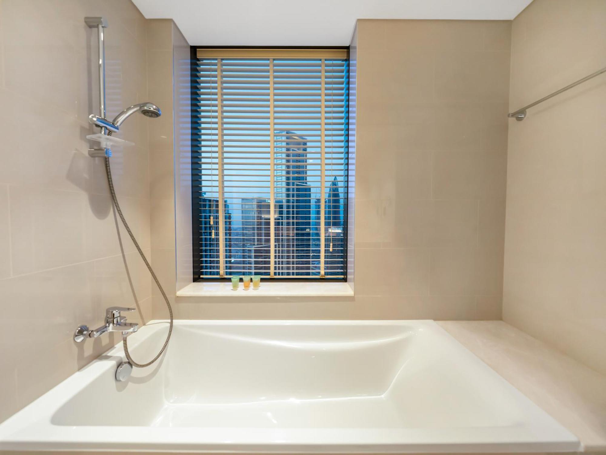 Glamorous Full Fountain View High Floor 4 Bedroom Apartment Dubai