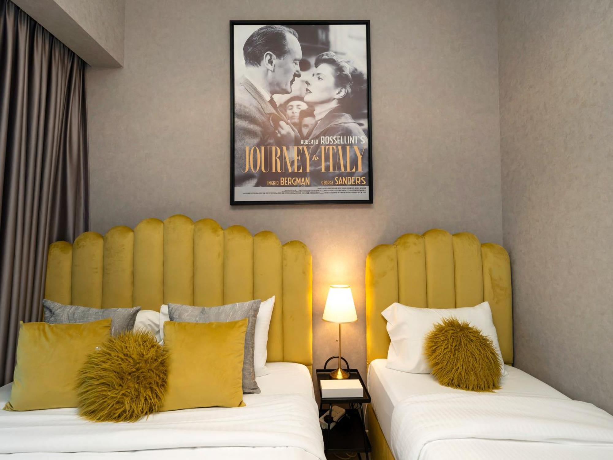 Apartment Glamorous Full Fountain View High Floor 4 Bedroom *