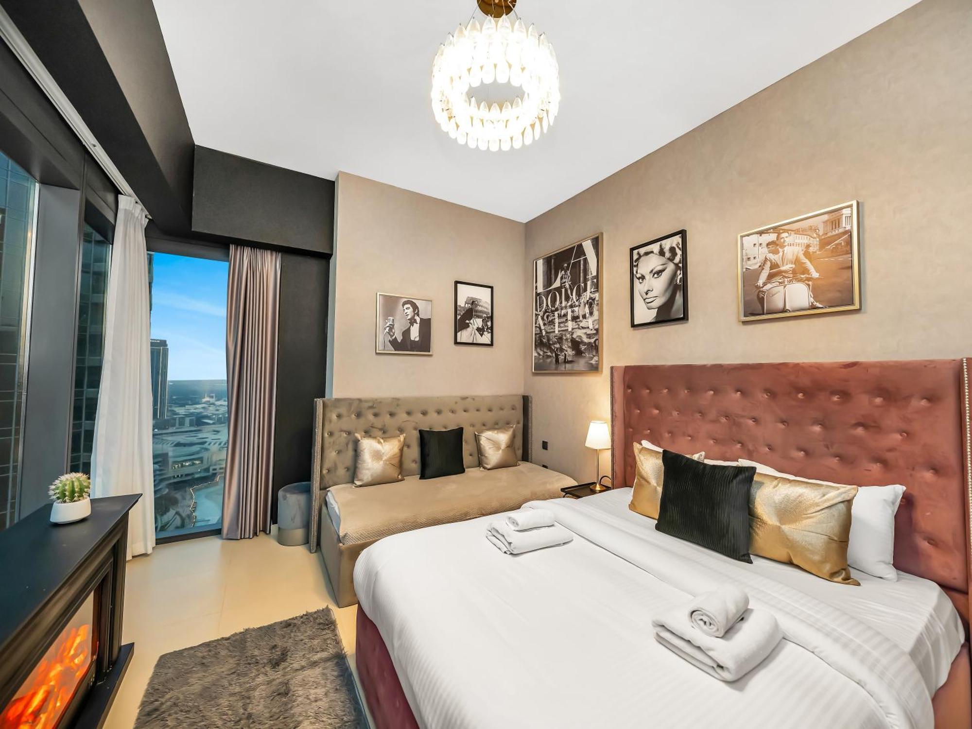 Glamorous Full Fountain View High Floor 4 Bedroom Dubai