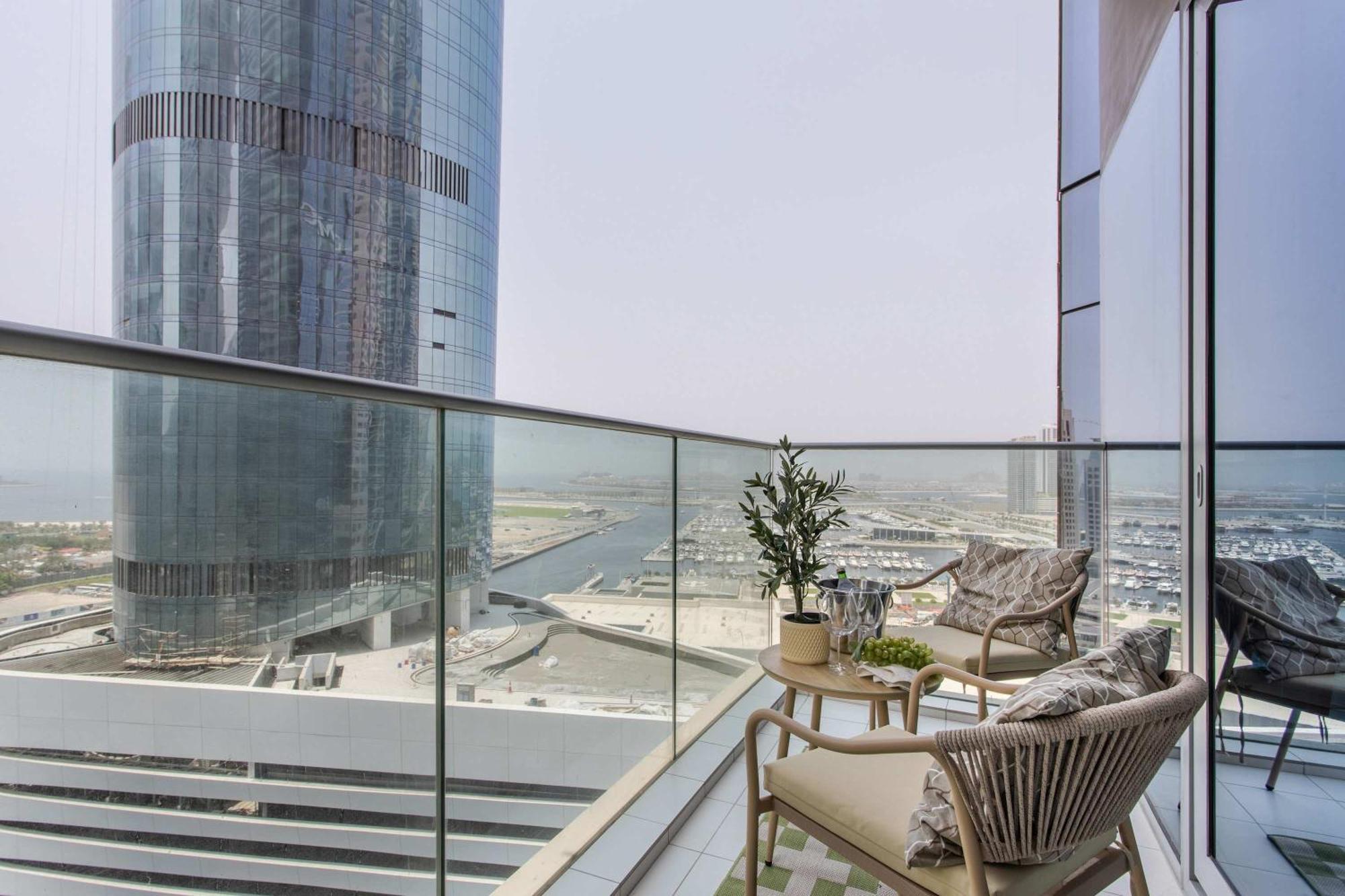 Apartment Frank Porter - Damac Heights Dubai