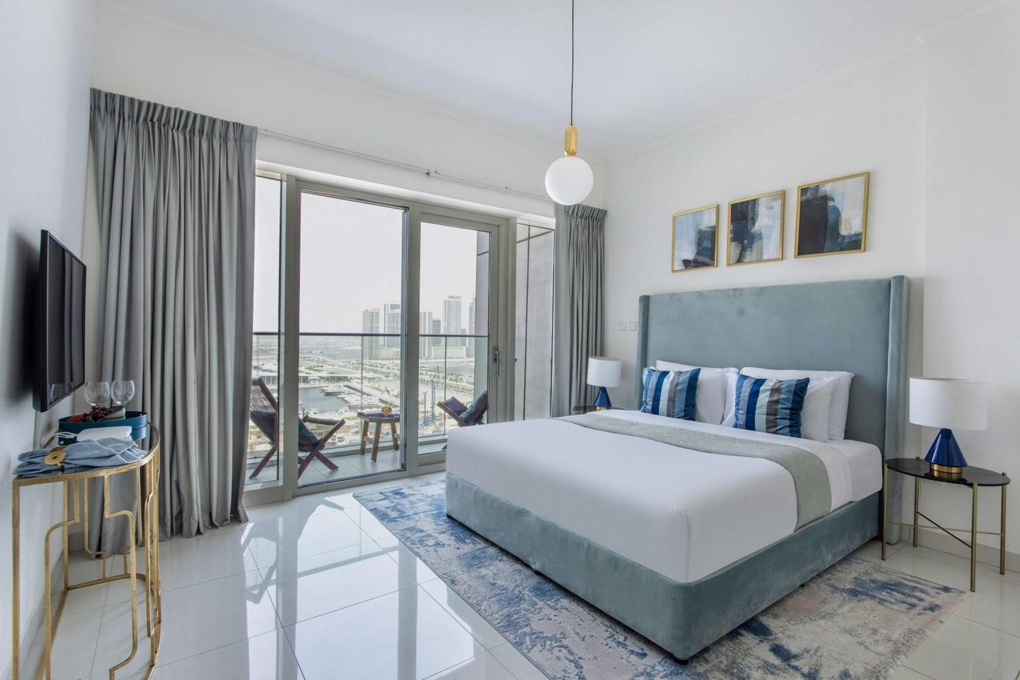 Frank Porter - Damac Heights Apartment