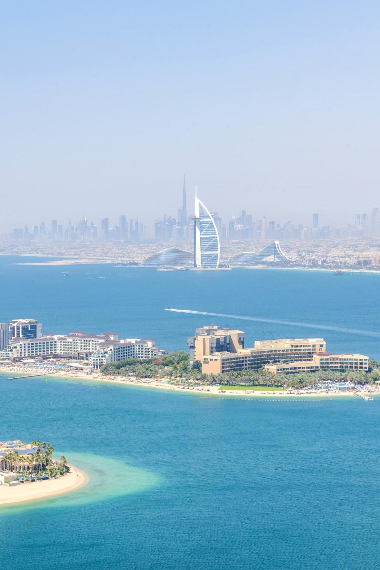 Aparthotel Ultra Luxury Palm Tower With Shared 5 Star Facilities By Qstay
