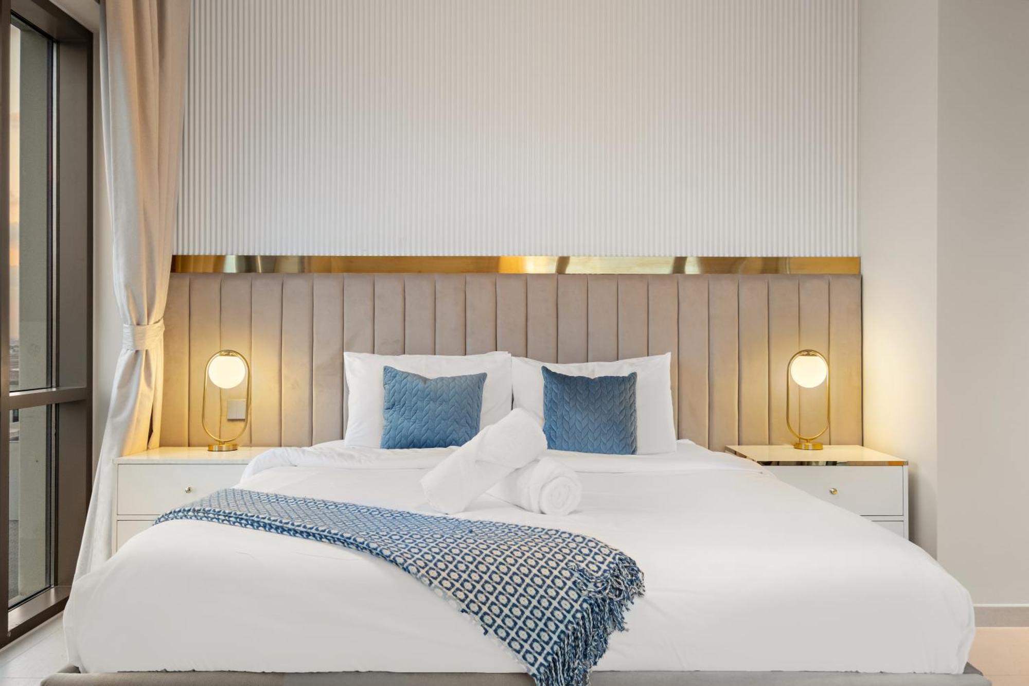 Deluxe 2br In Creek Harbour With Private Beach Access Apartment Dubai