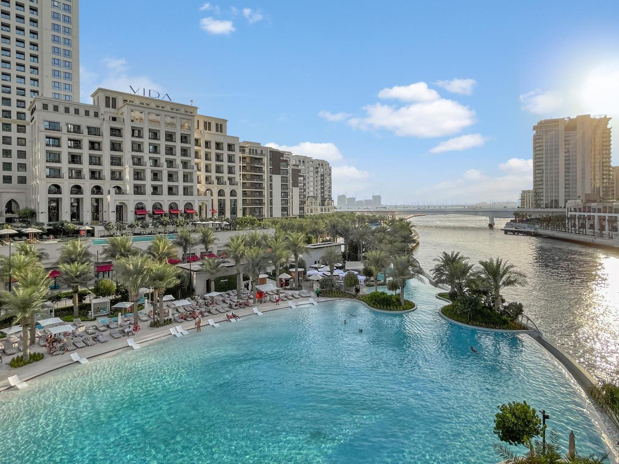 Deluxe 2br In Creek Harbour With Private Beach Access Dubai