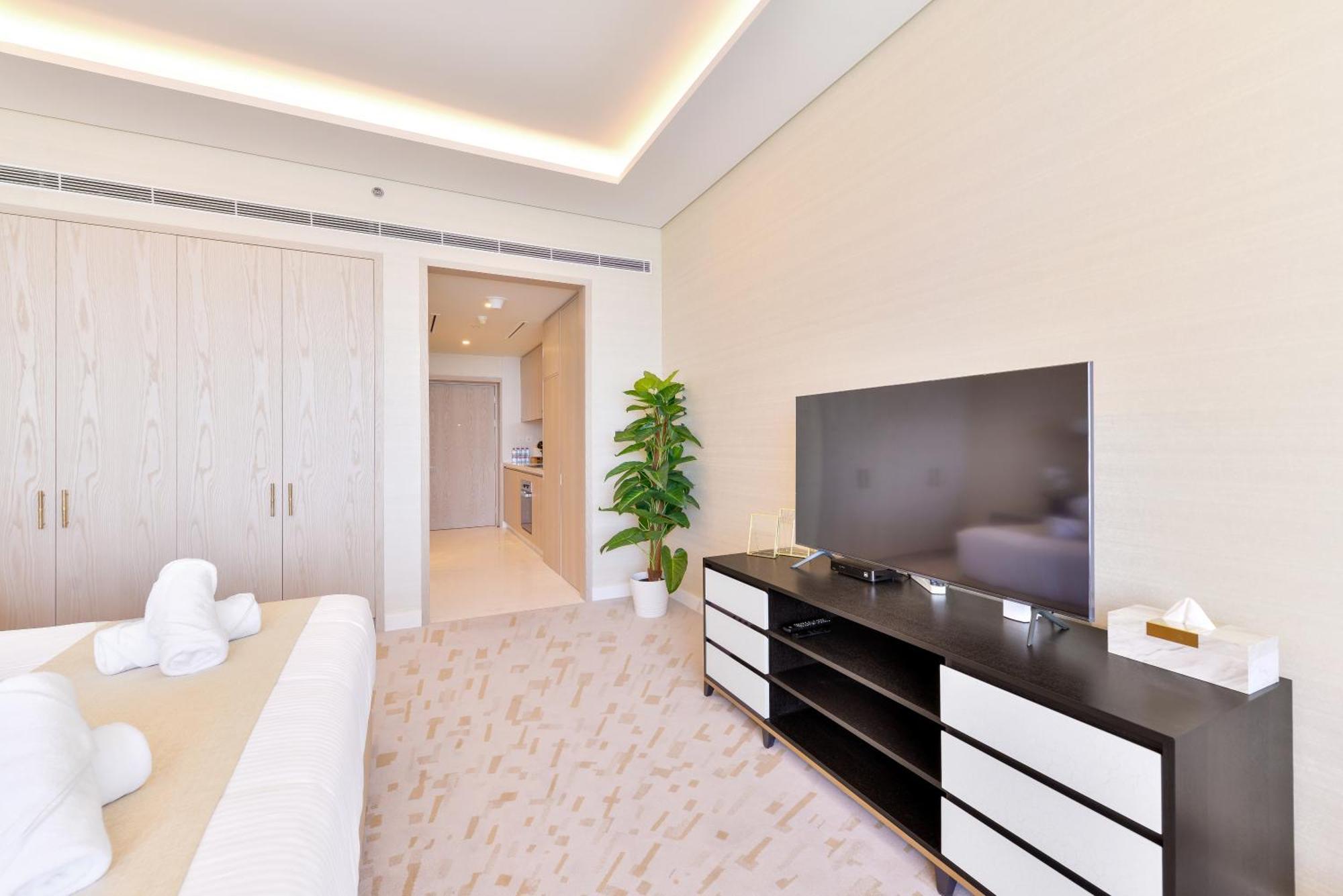 Aparthotel Ultra Luxury Palm Tower With Shared 5 Star Facilities By Qstay