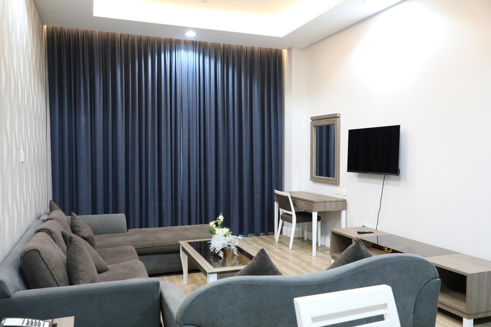 Wescott Plaza Llc Formerly West Zone Plaza Apts 4* Dubai