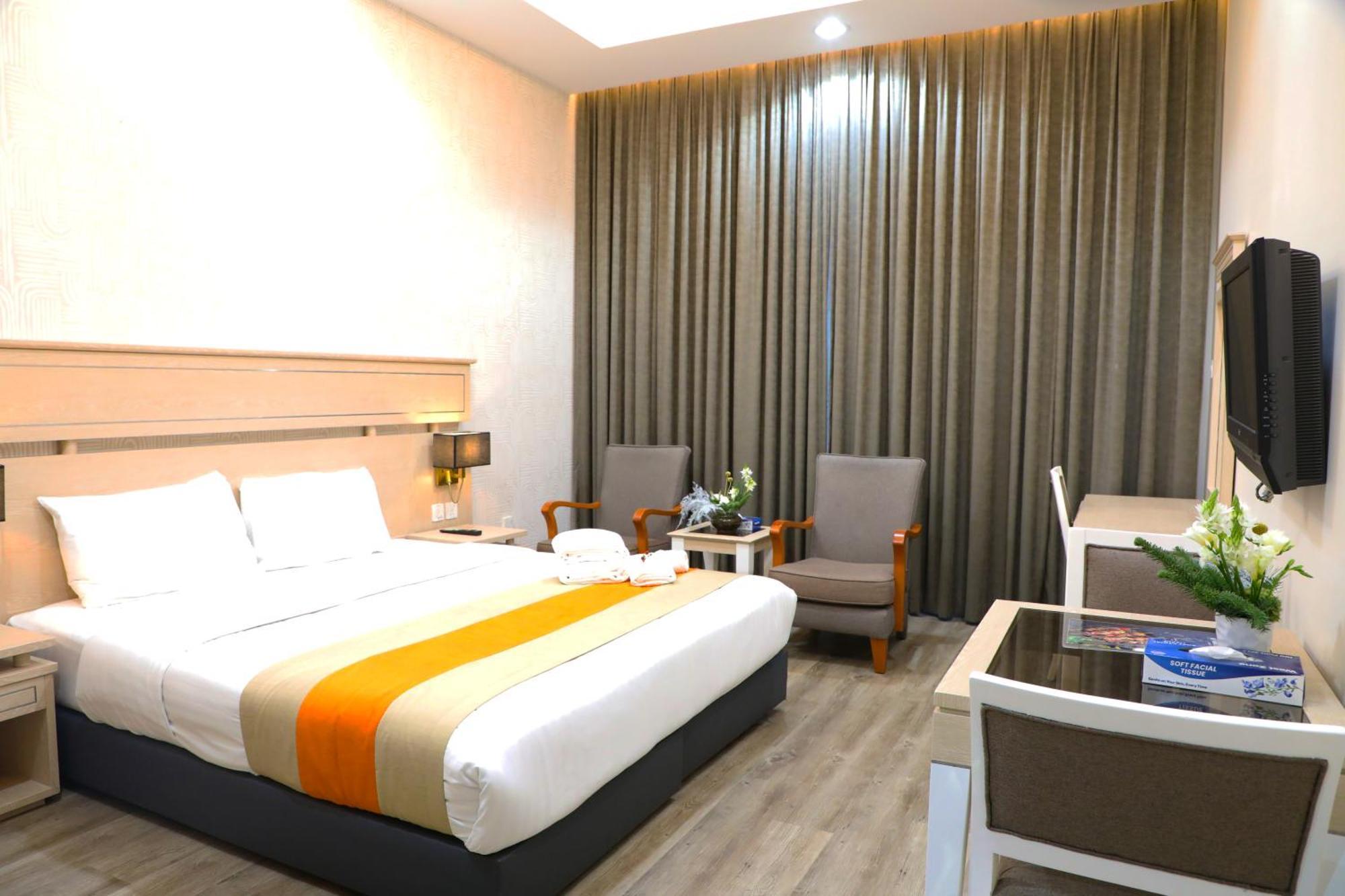 Aparthotel Wescott Plaza Llc Formerly West Zone Plaza Apts 4*