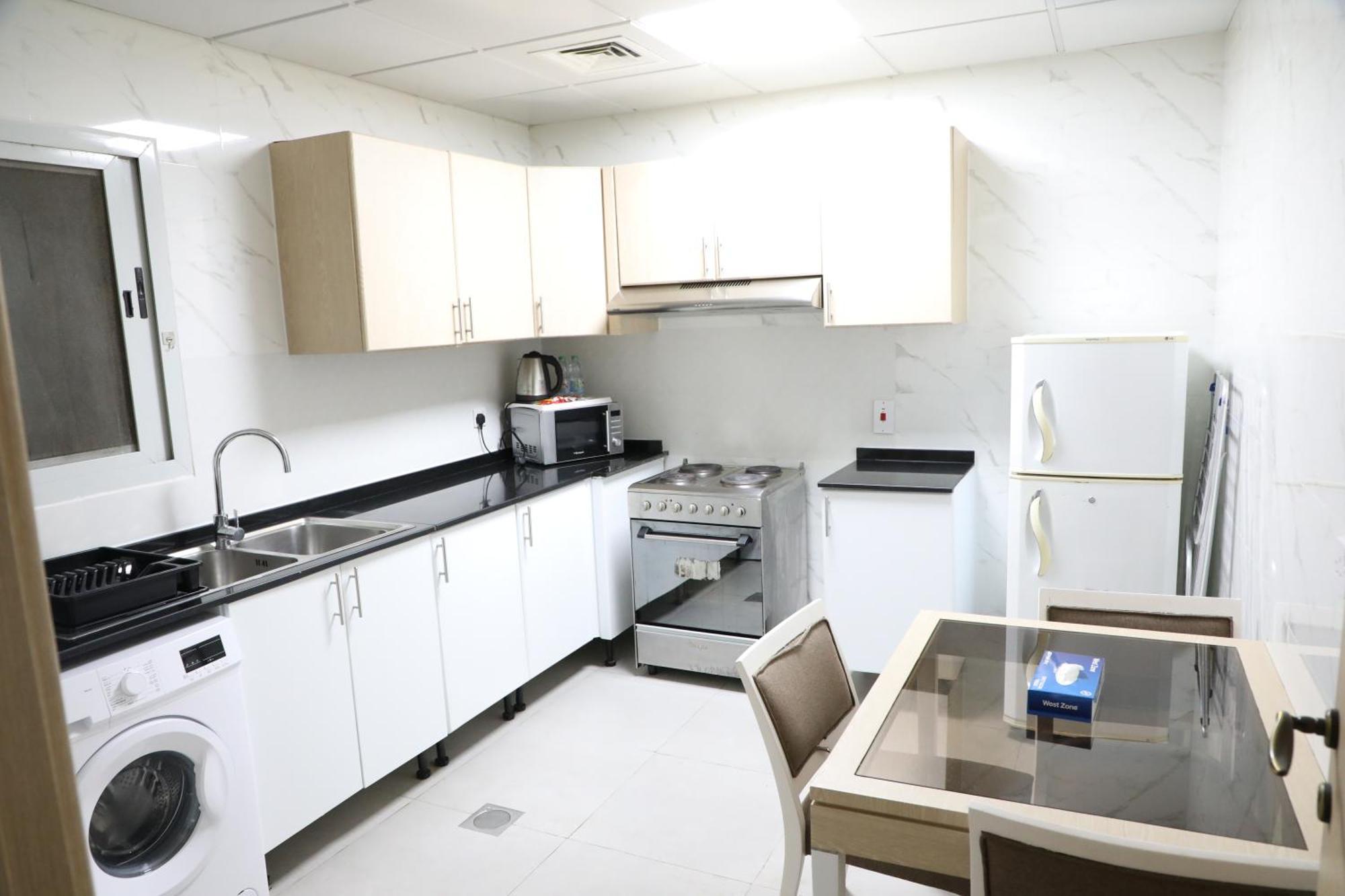 Wescott Plaza Llc Formerly West Zone Plaza Apts Aparthotel Dubai