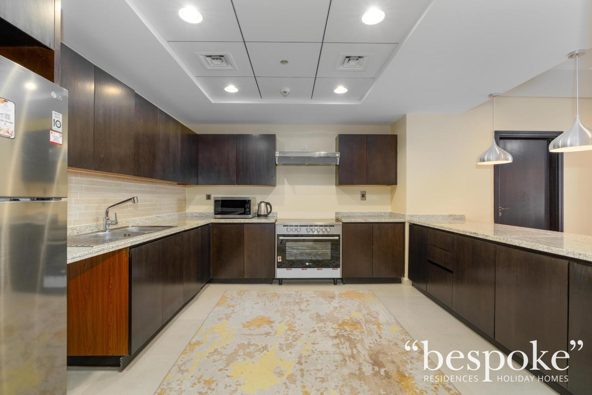 Bespoke Homes - Palm Jumeirah -2 Bedroom Sea View With Access, Balqis Apartment