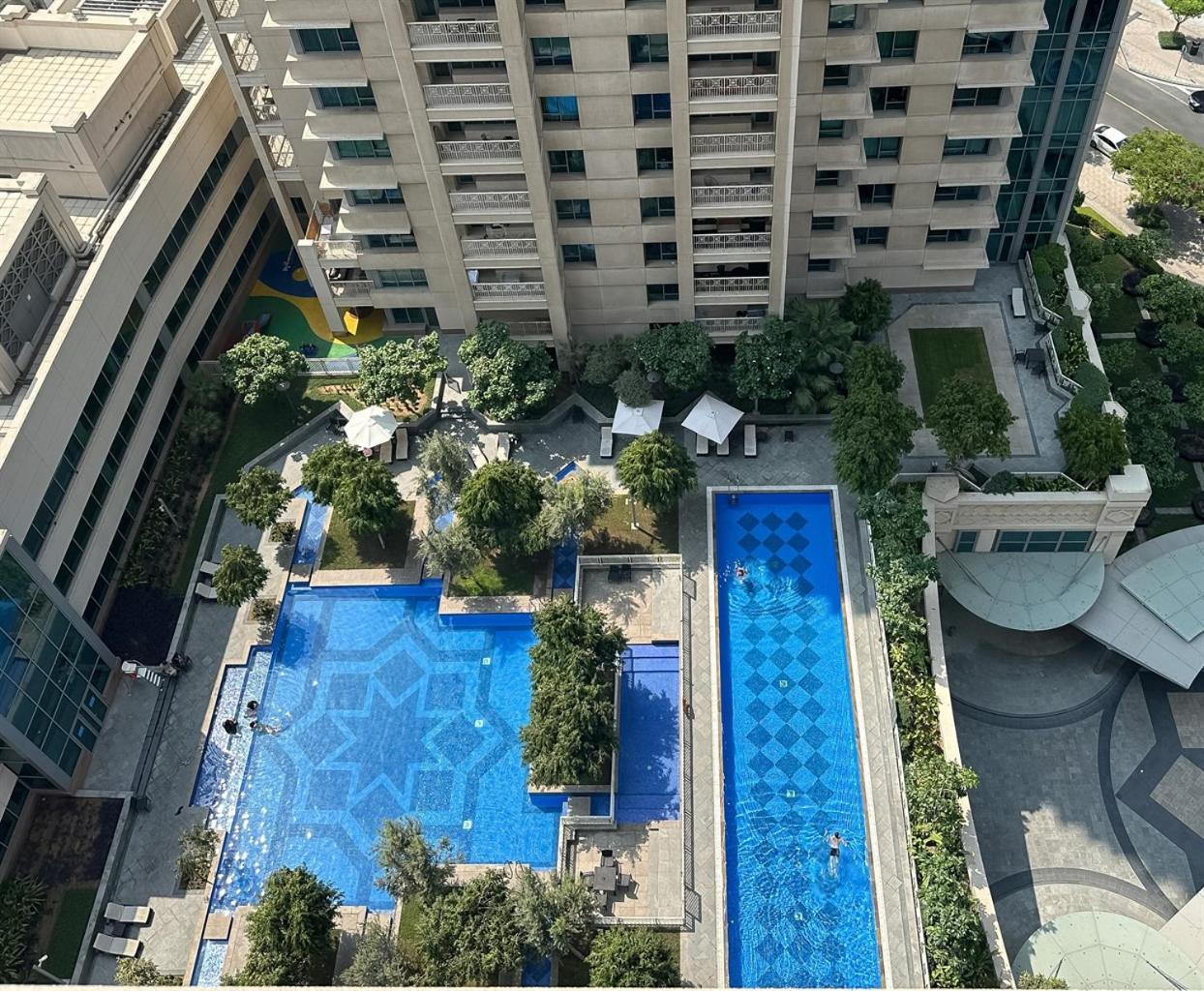 Trophy - 29 Boulevard Tower Downtown Apartment