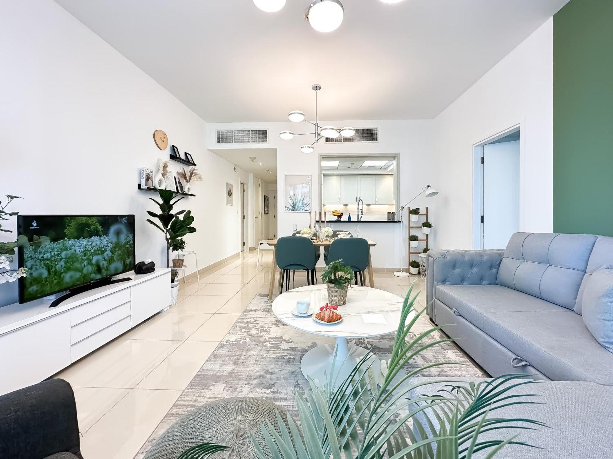 Trophy - 29 Boulevard Tower Downtown Apartment