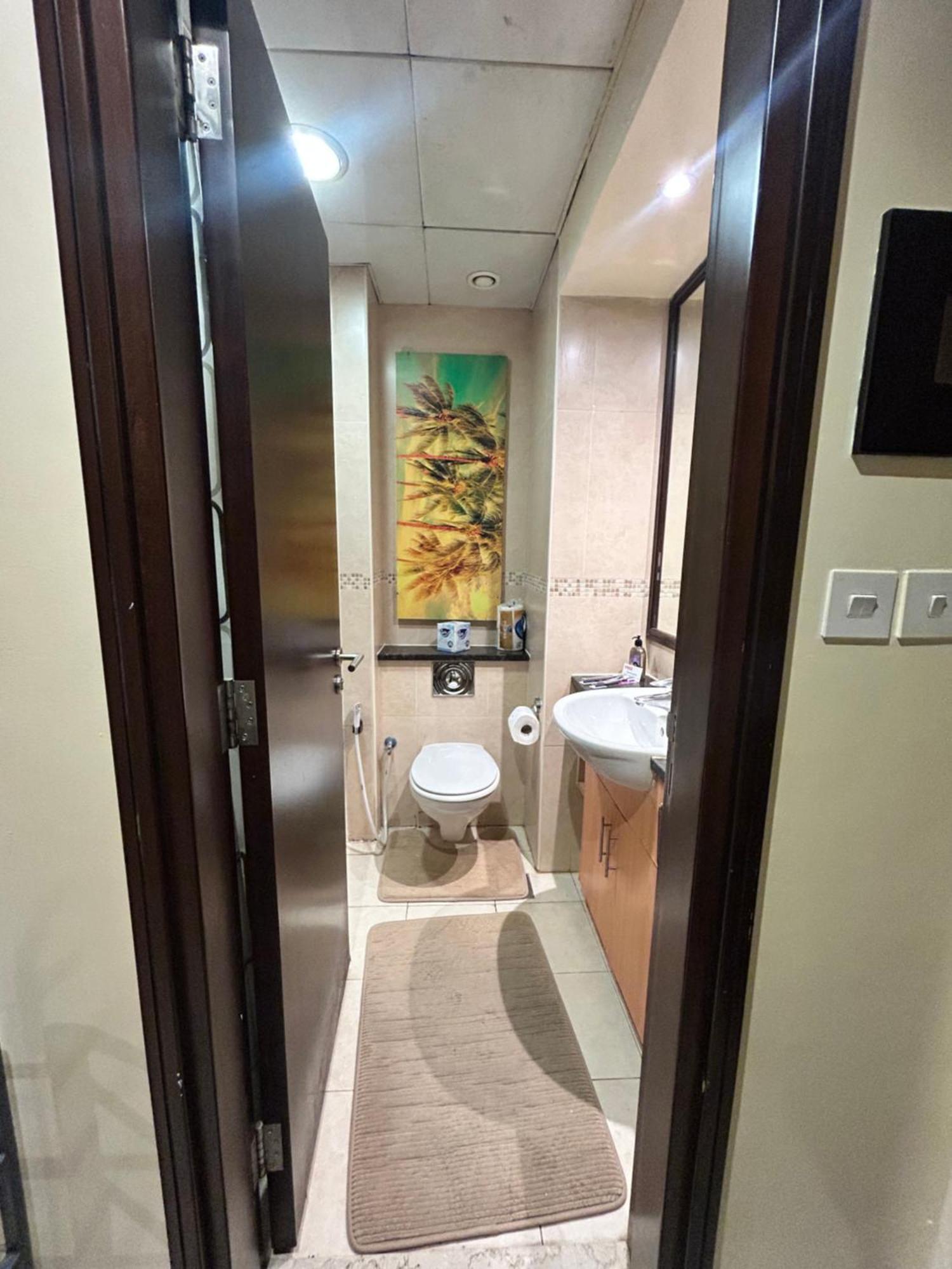 Click - Jlt - & Balcony Lakes View Entire -jn * Dubai