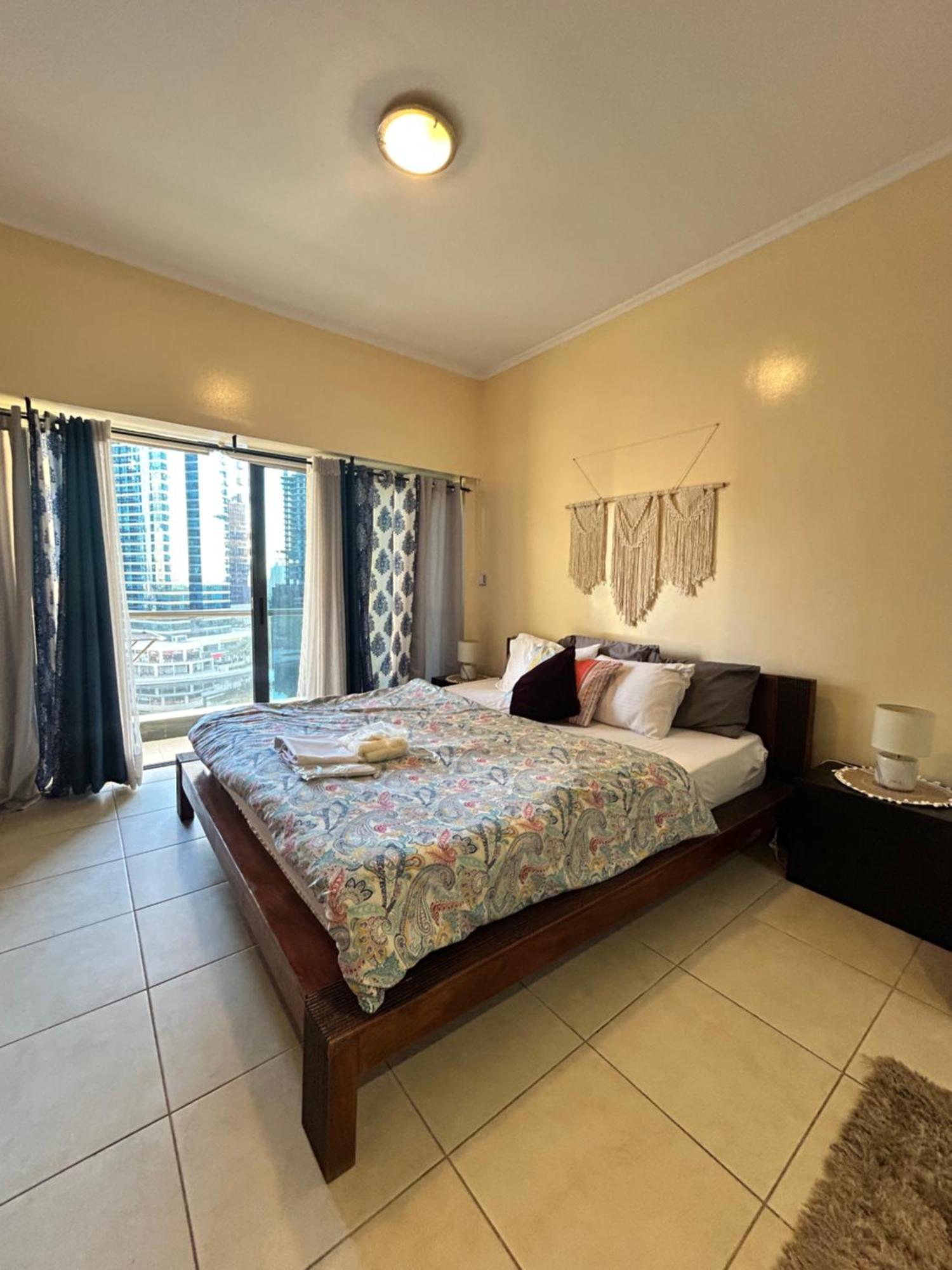 Apartment Click - Jlt - & Balcony Lakes View Entire -jn