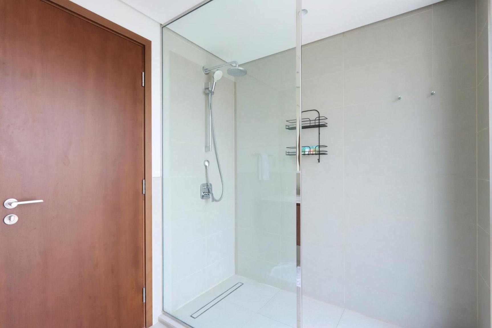 Apartment Livbnb - Comfort 2b In Vida Residences Creek Dubai