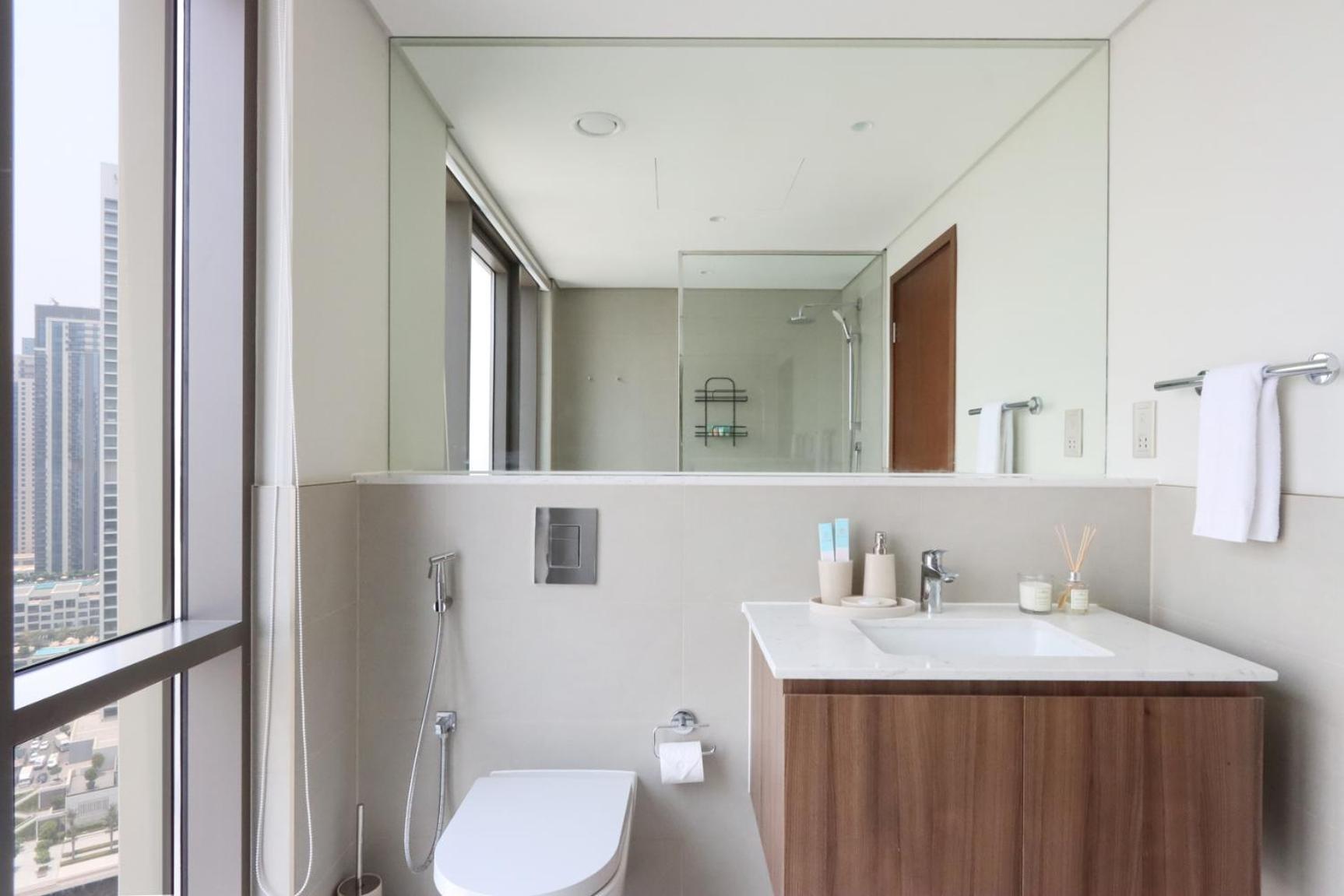 Livbnb - Comfort 2b In Vida Residences Creek Apartment