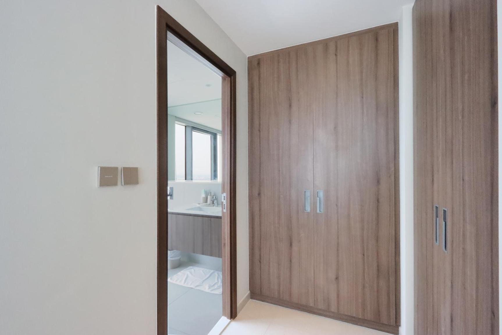 Livbnb - Comfort 2b In Vida Residences Creek Apartment Dubai