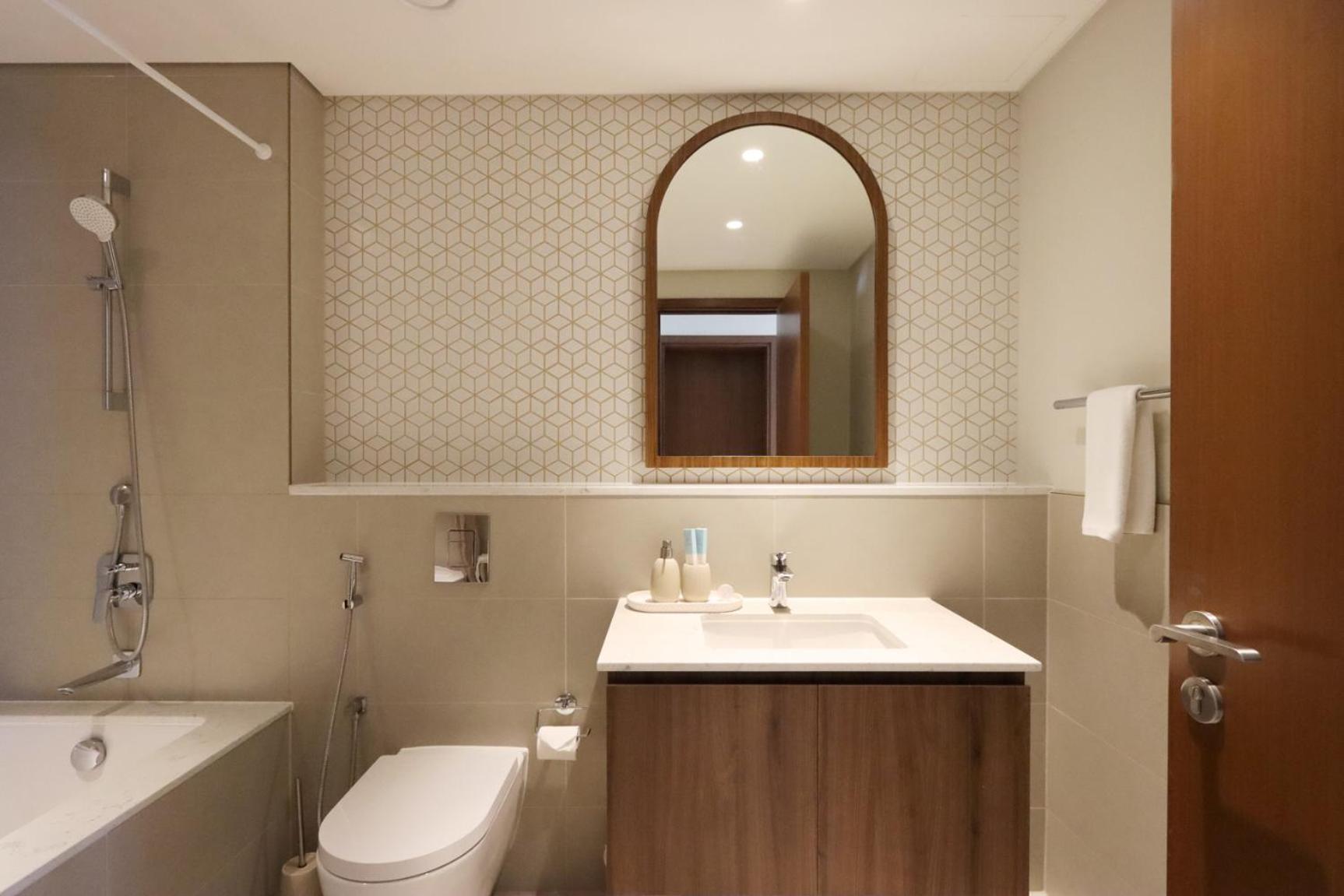 Livbnb - Comfort 2b In Vida Residences Creek Apartment