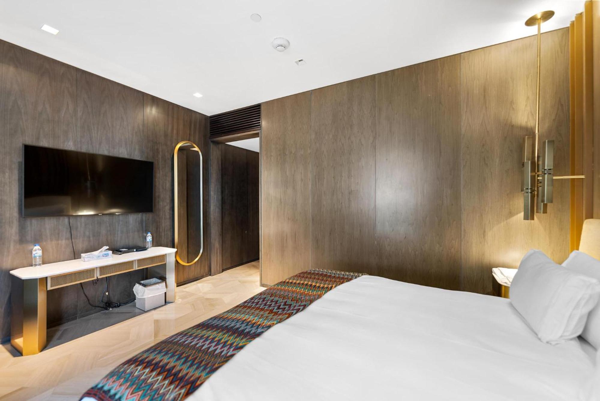 Five Palm Residences Sea View Apartment