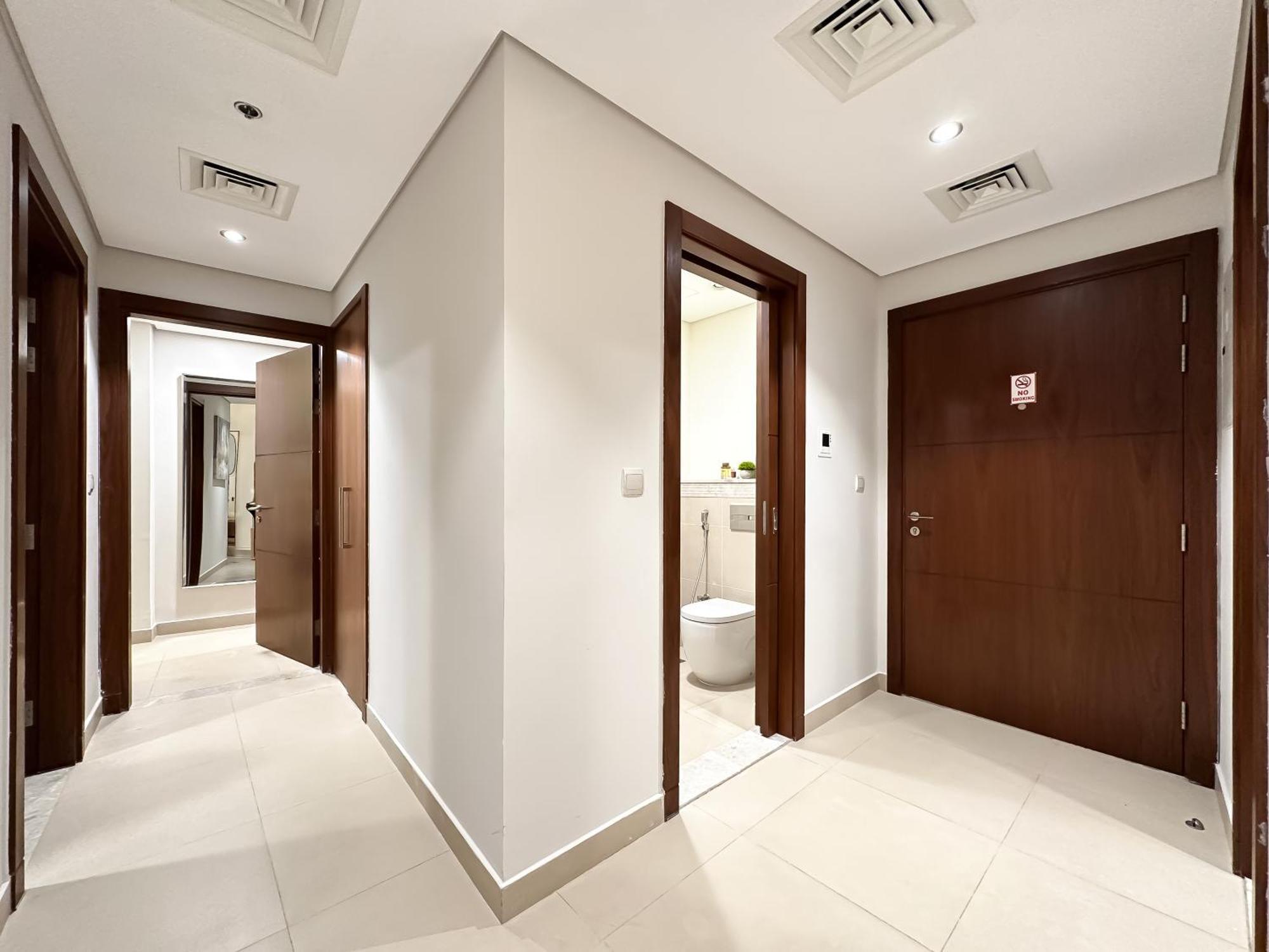 Urban Luxury 2br With Spectacular Burj Khalifa View *