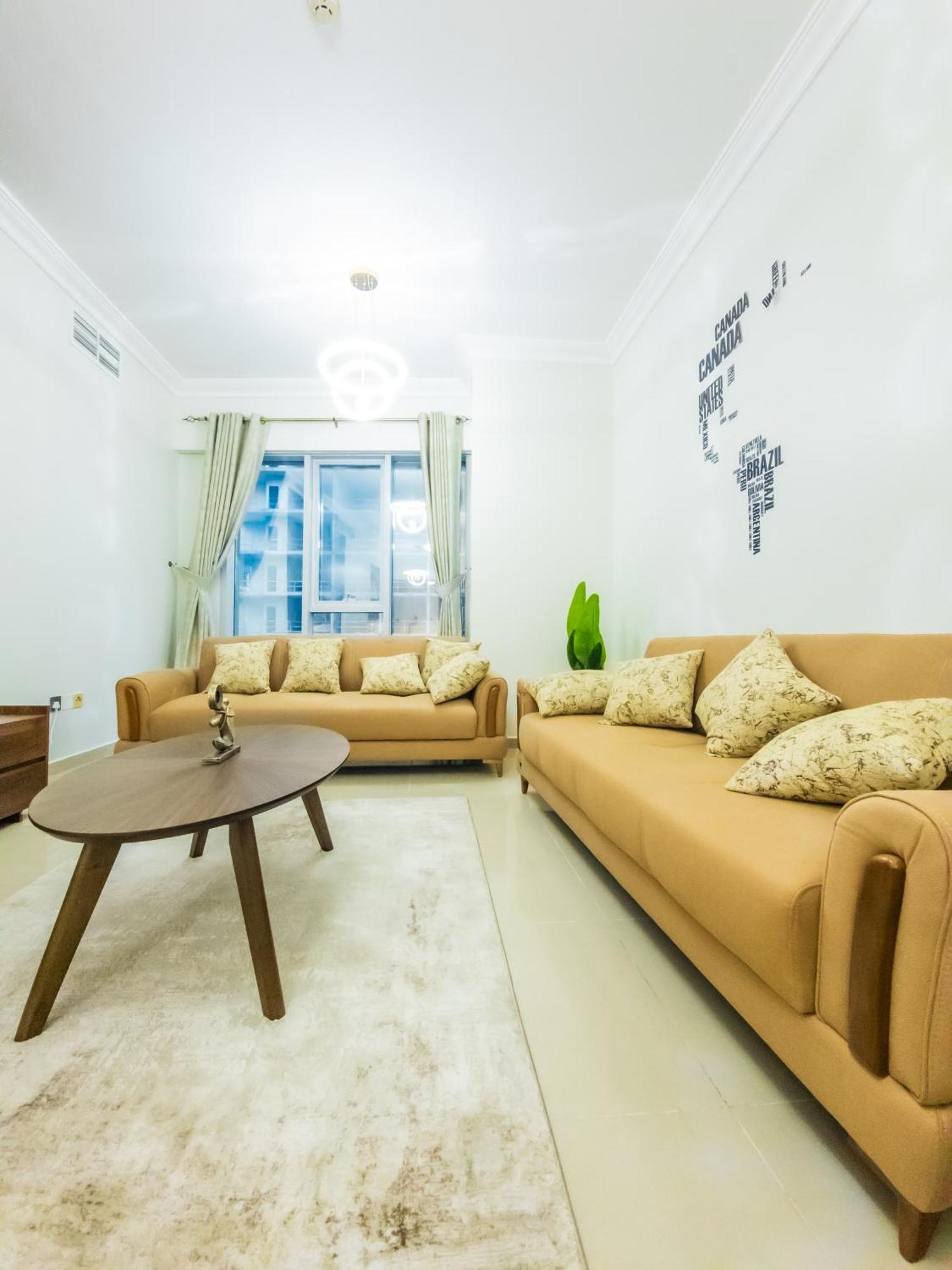 Lavish 1 Bedroom Downtown * Dubai