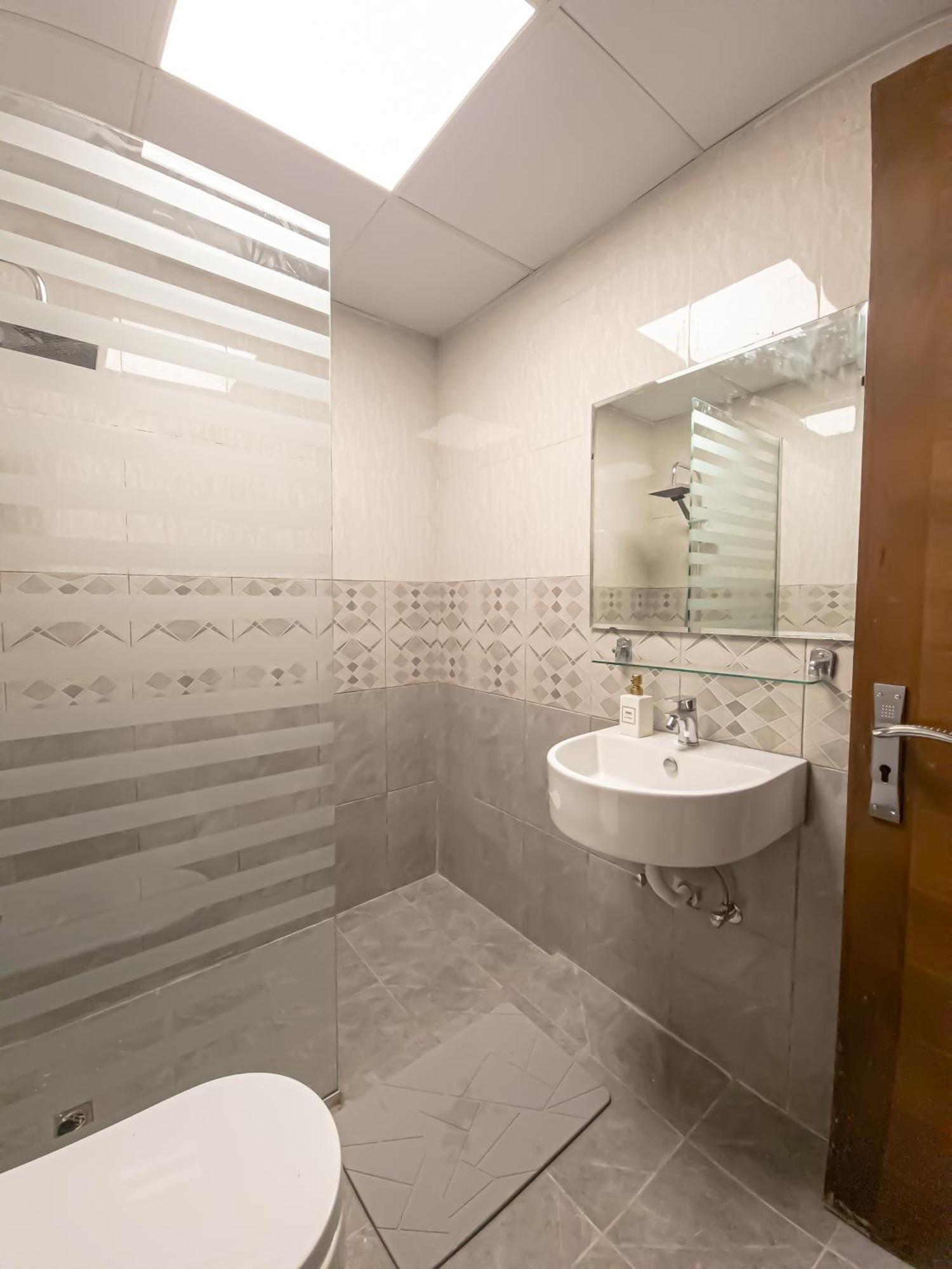 Lavish 1 Bedroom Downtown Apartment *