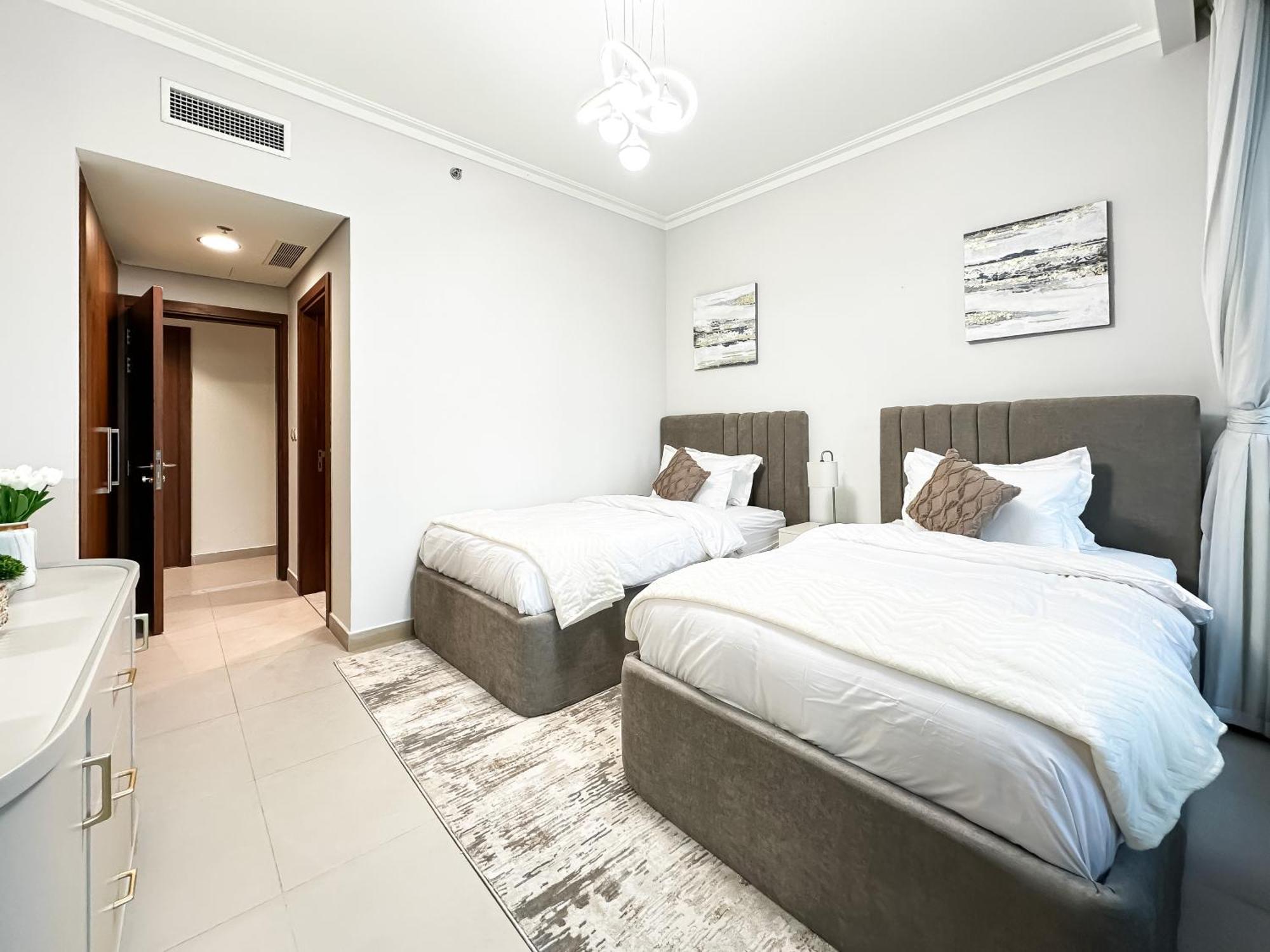 Urban Luxury 2br With Spectacular Burj Khalifa View Apartment