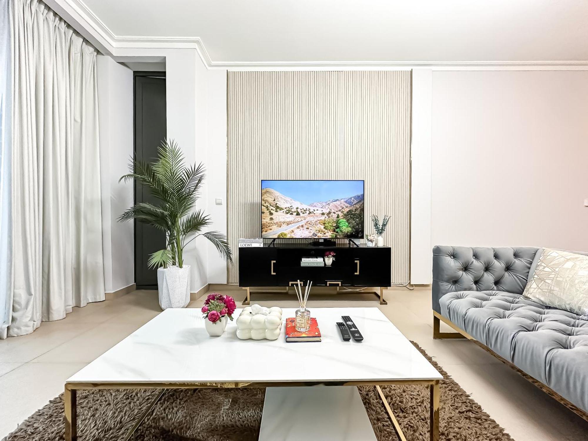 Apartment Urban Luxury 2br With Spectacular Burj Khalifa View Dubai