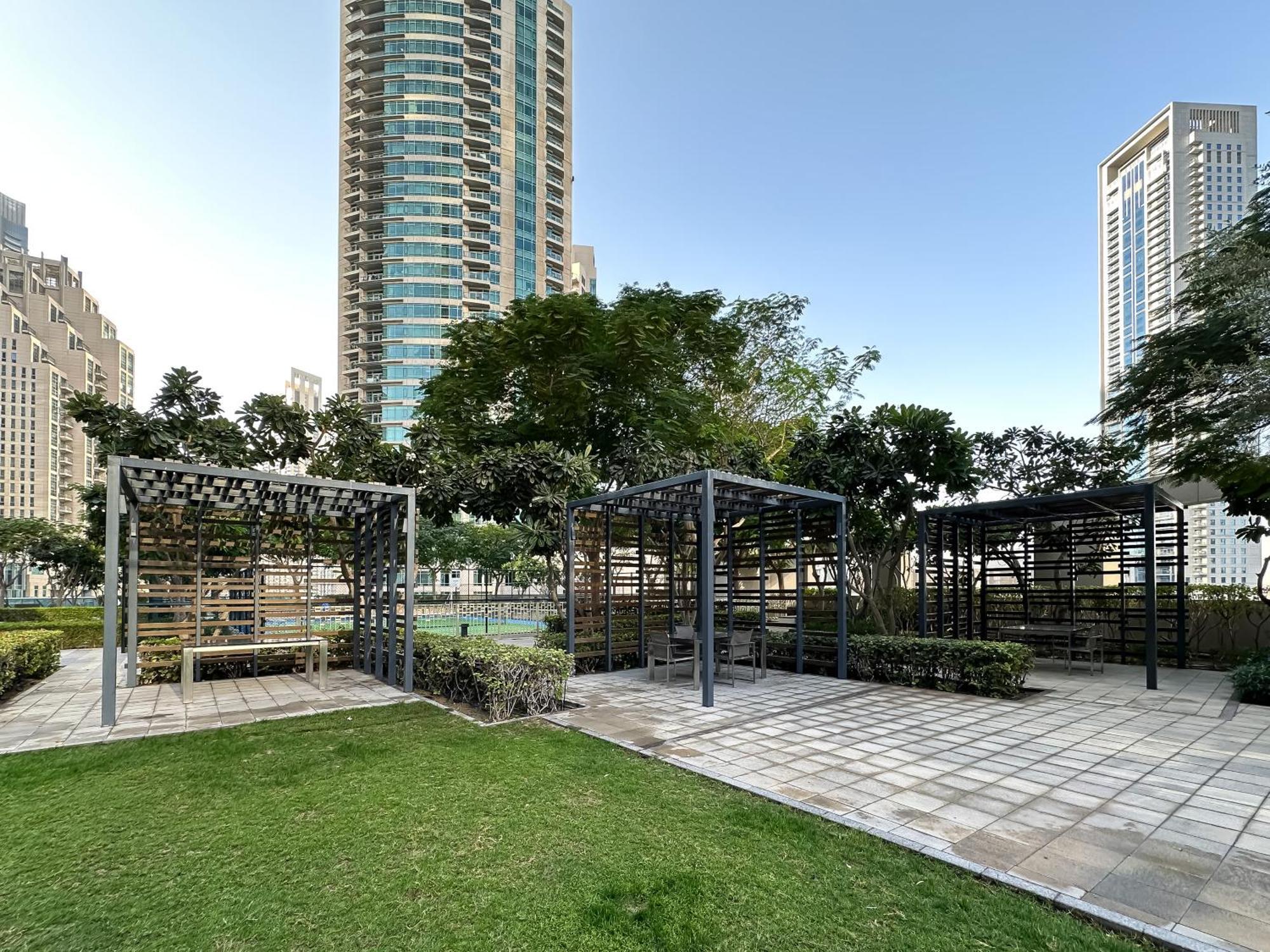 Urban Luxury 2br With Spectacular Burj Khalifa View