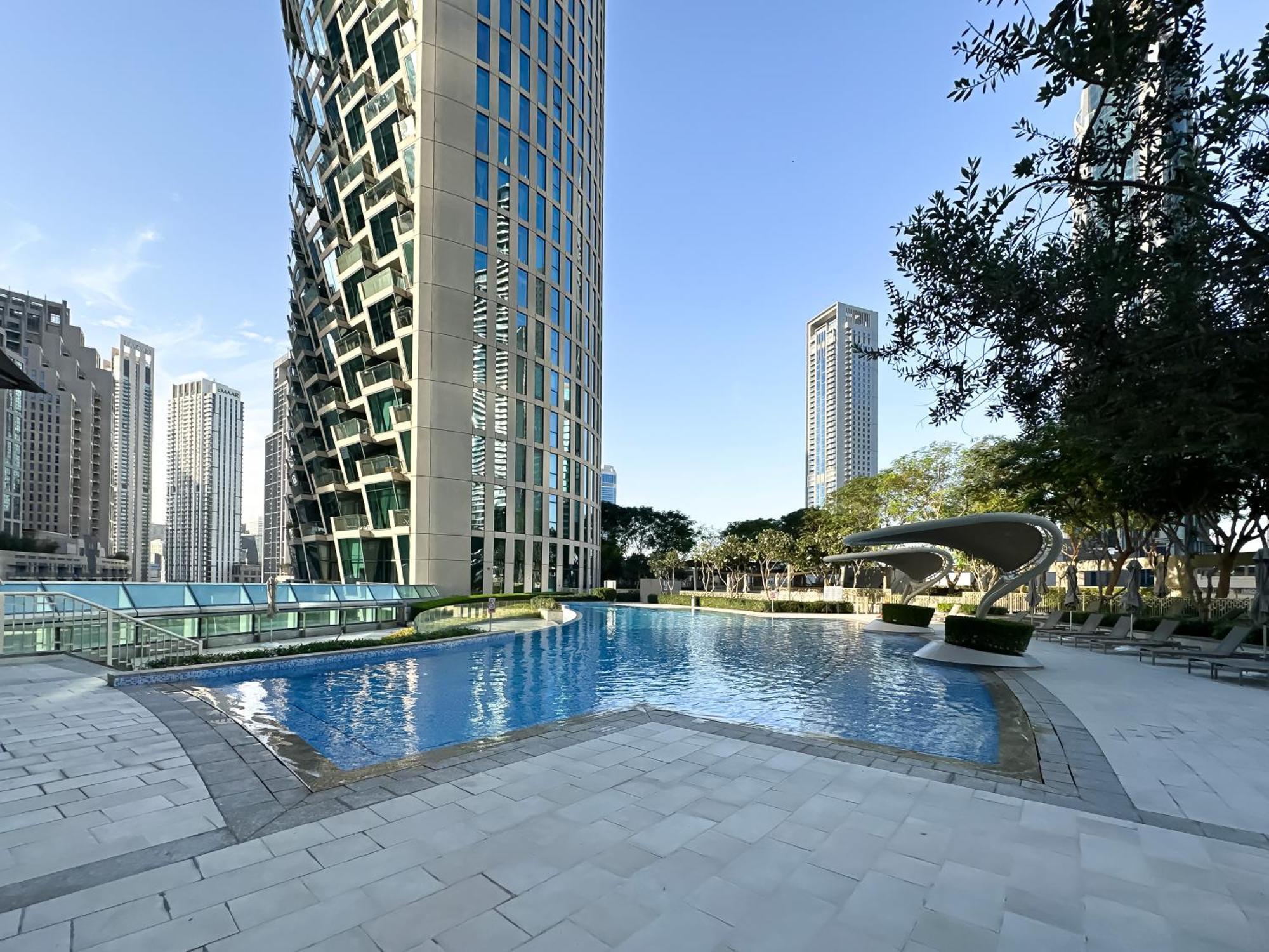 Urban Luxury 2br With Spectacular Burj Khalifa View