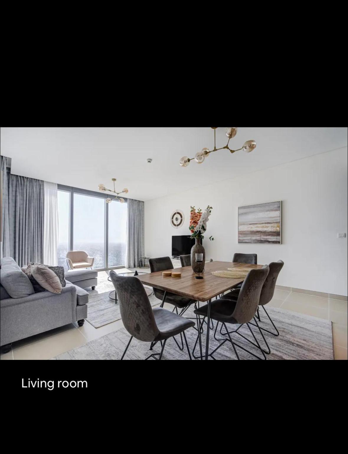 Luxurious With Sea View Apartment *