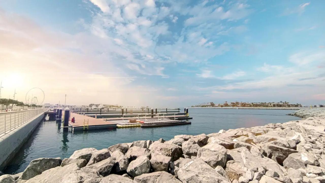 2br Modern Vista Emaar Beachfront Apartment *
