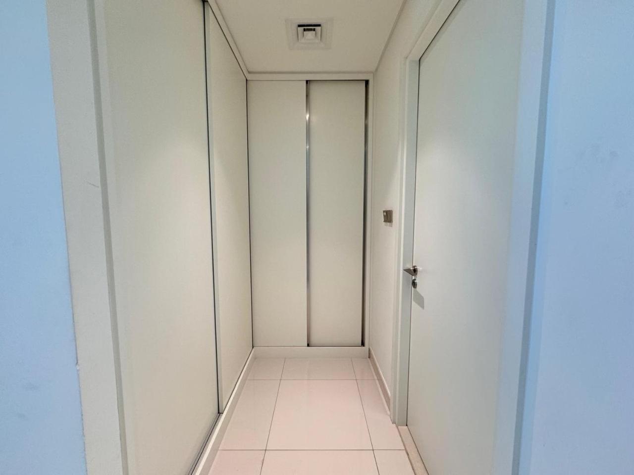 2br Modern Vista Emaar Beachfront *