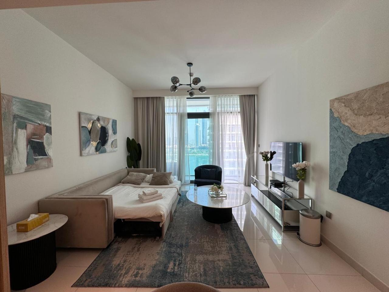 2br Modern Vista Emaar Beachfront * Dubai