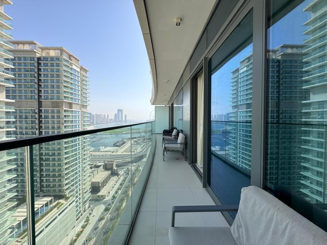 2br Modern Vista Emaar Beachfront Dubai