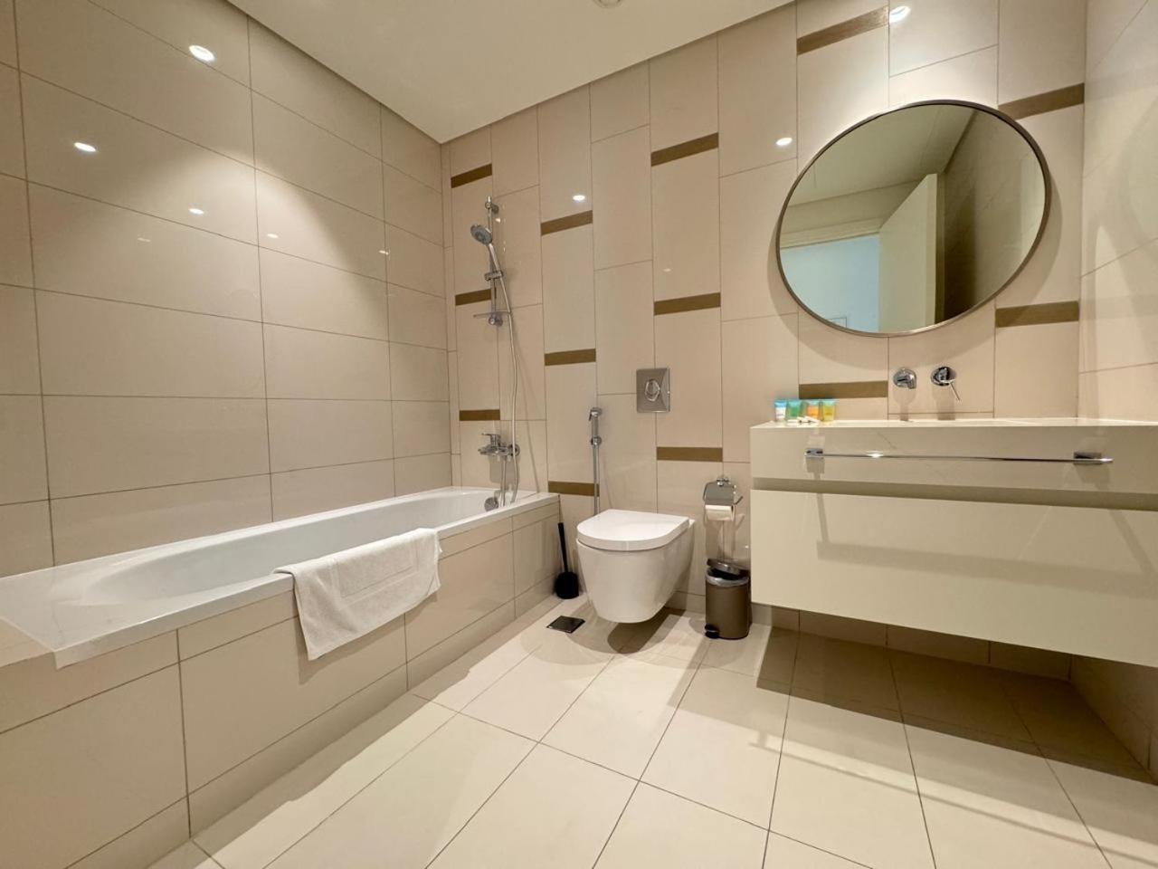 2br Modern Vista Emaar Beachfront Apartment