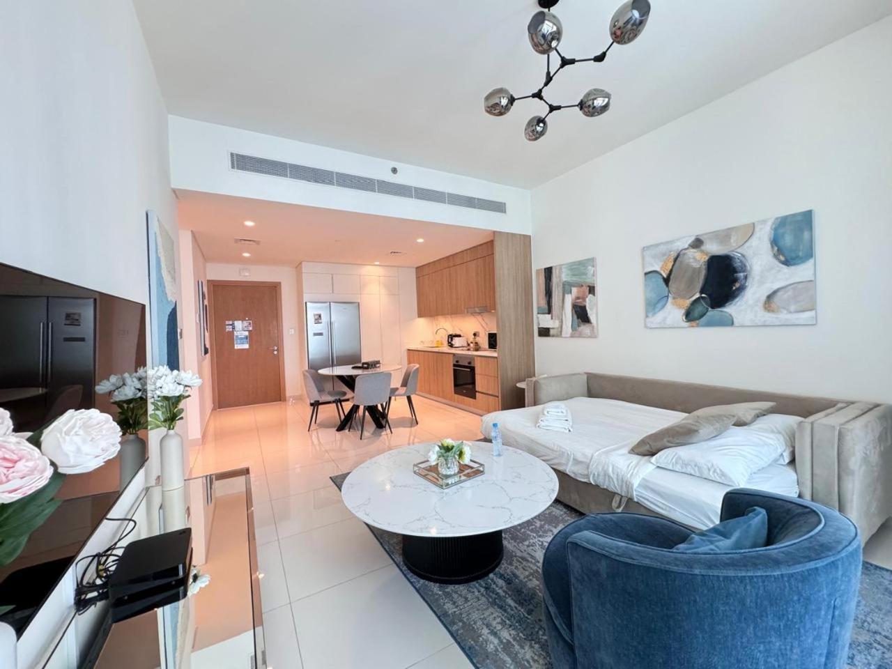 Apartment 2br Modern Vista Emaar Beachfront Dubai