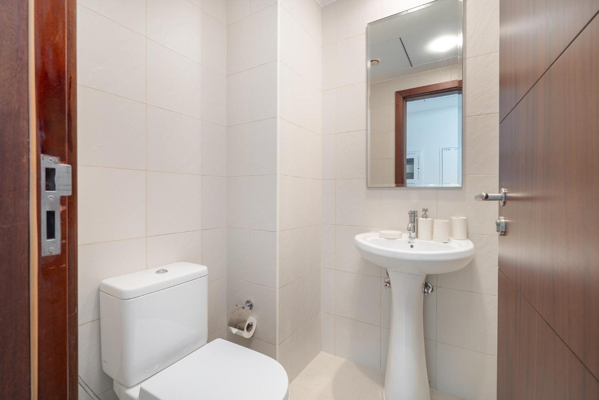 Apartment A Grand 1 Bedroom In Downtown That Sleeps 6 *
