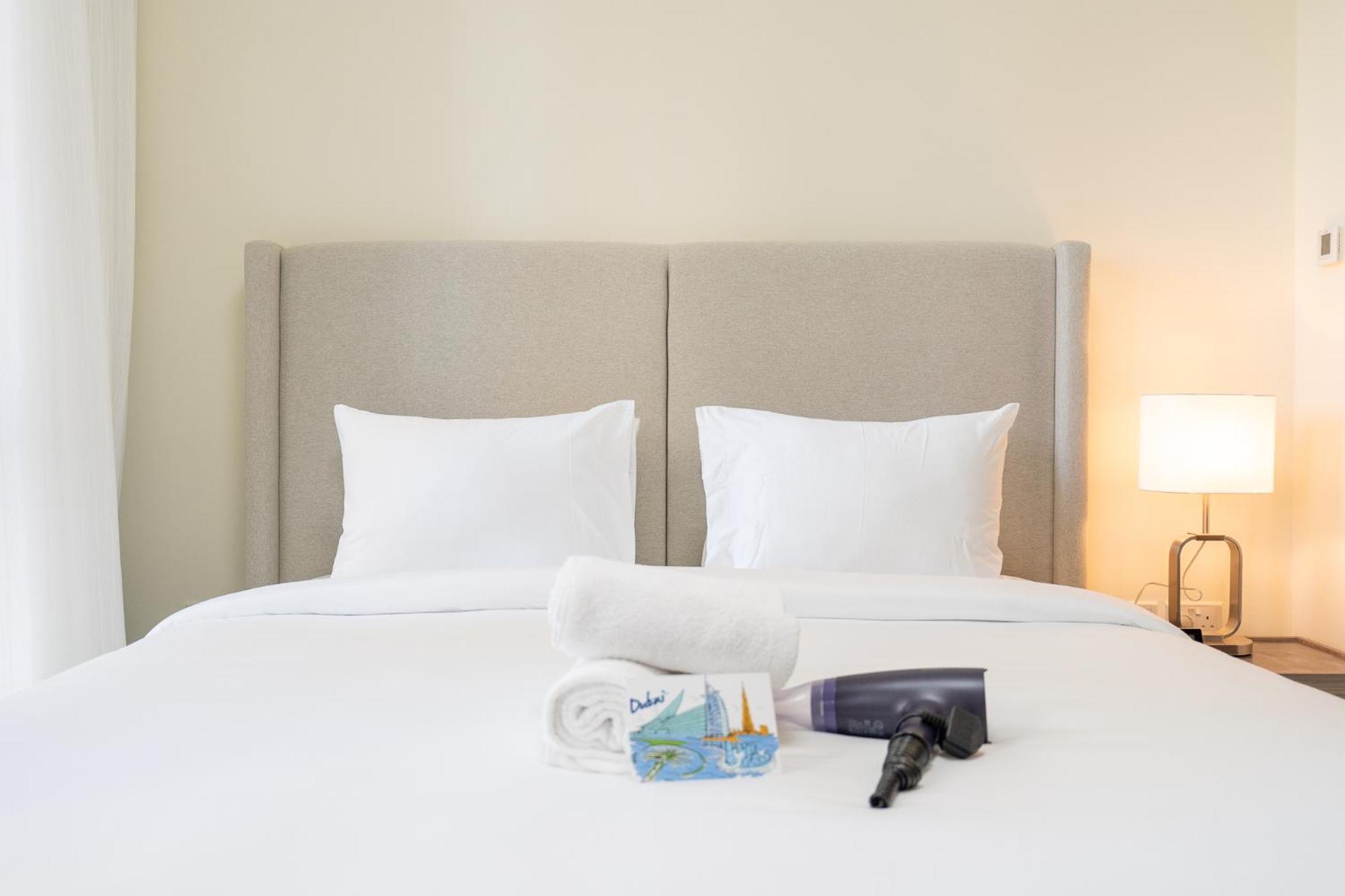 A Grand 1 Bedroom In Downtown That Sleeps 6 Apartment Dubai