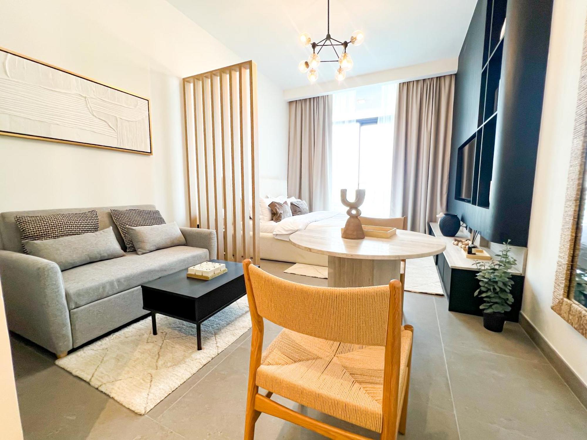 Modern In Jvc - Pool, Gym & Bbq Access *