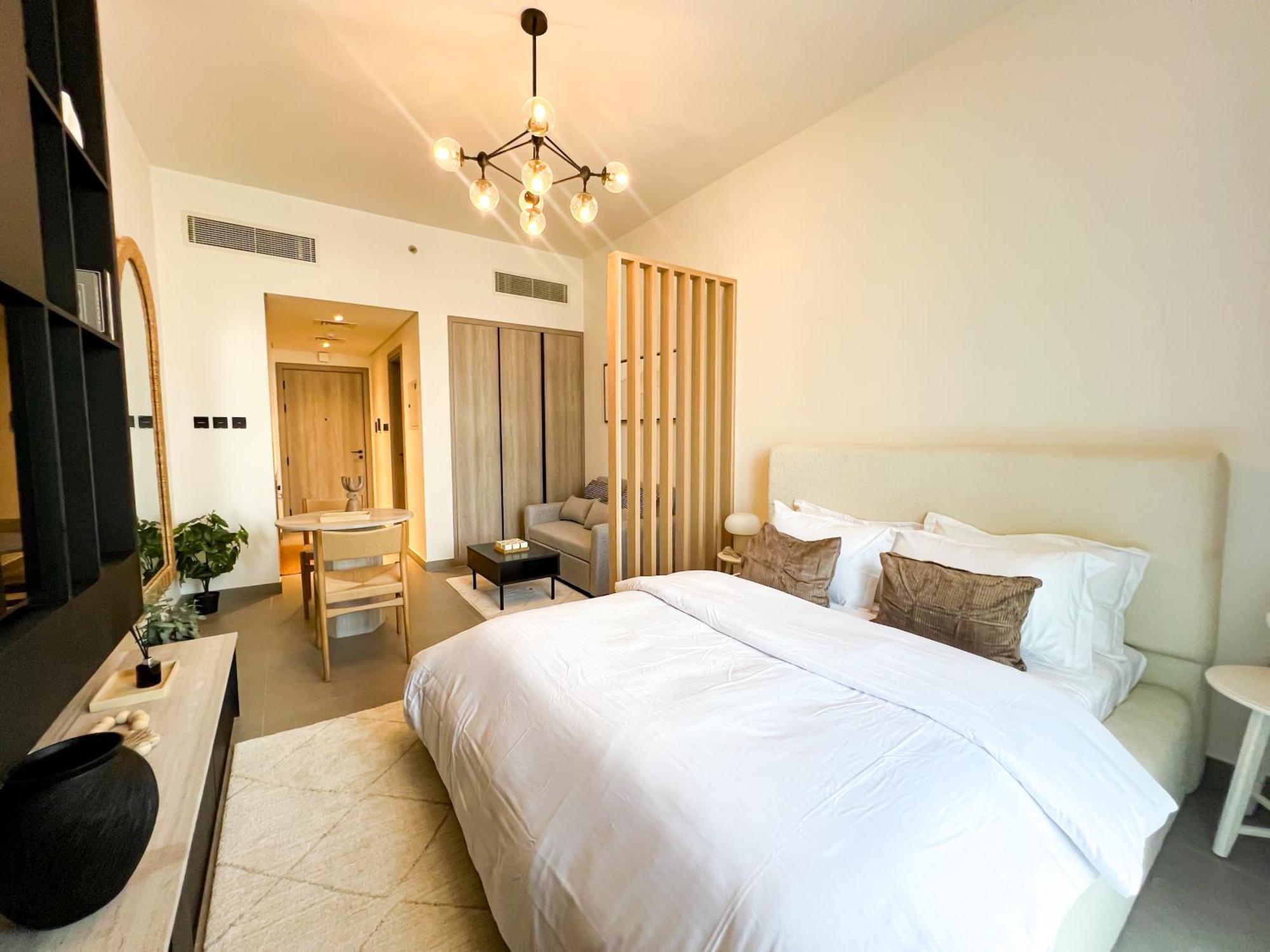 Apartment Modern In Jvc - Pool, Gym & Bbq Access *