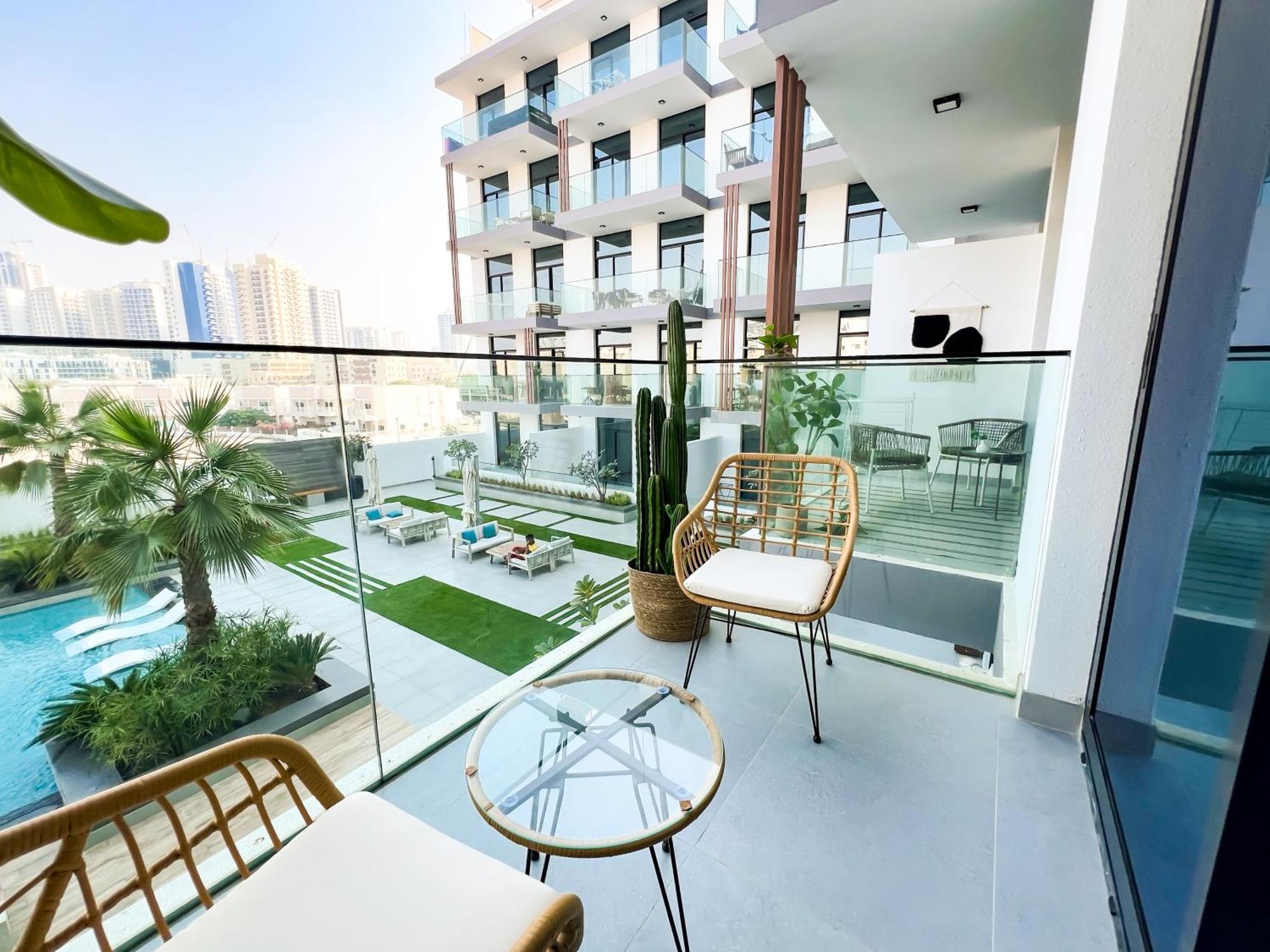 Modern In Jvc - Pool, Gym & Bbq Access