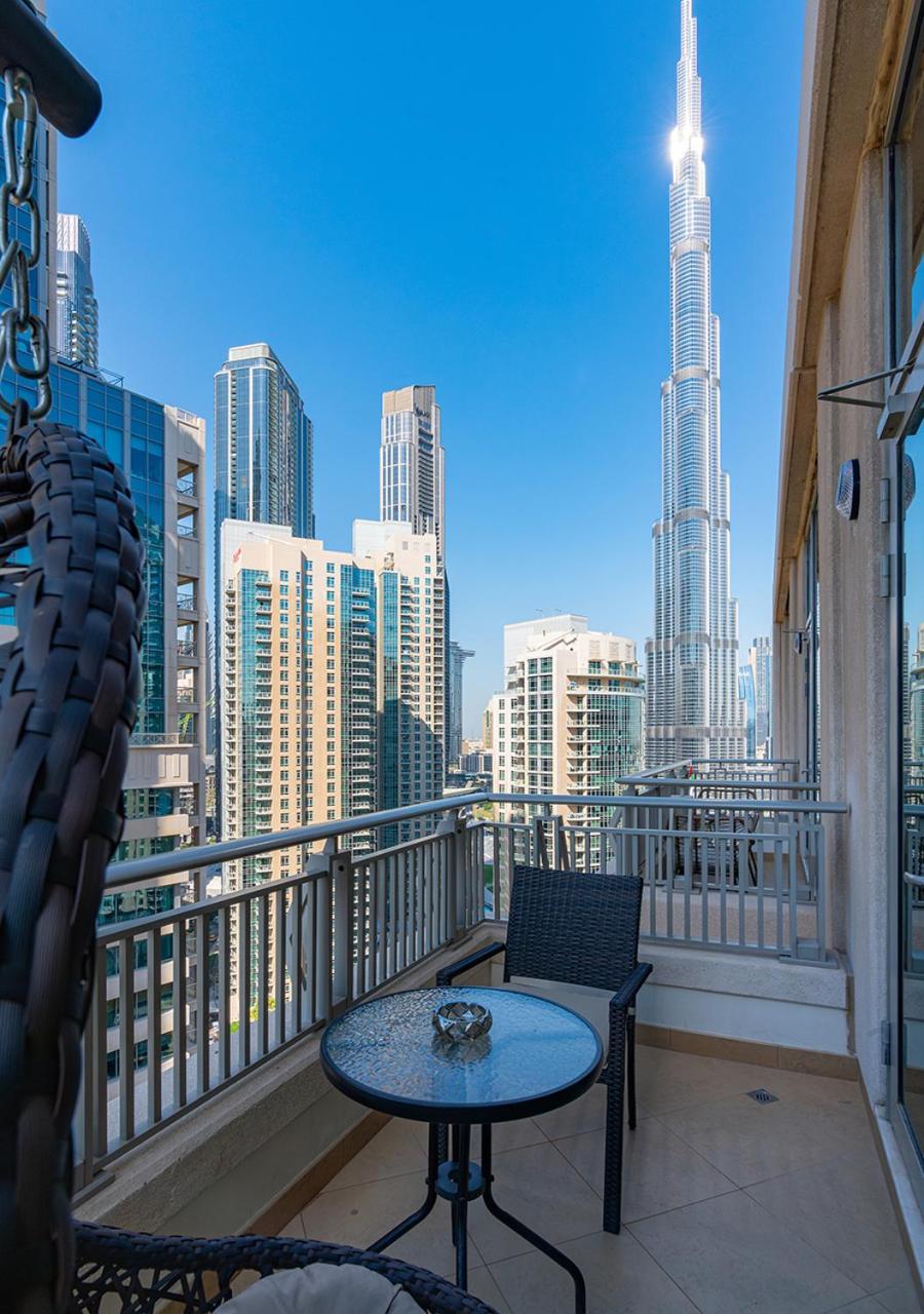 Luxurious One Bedroom With Burj Khalifa View Dubai