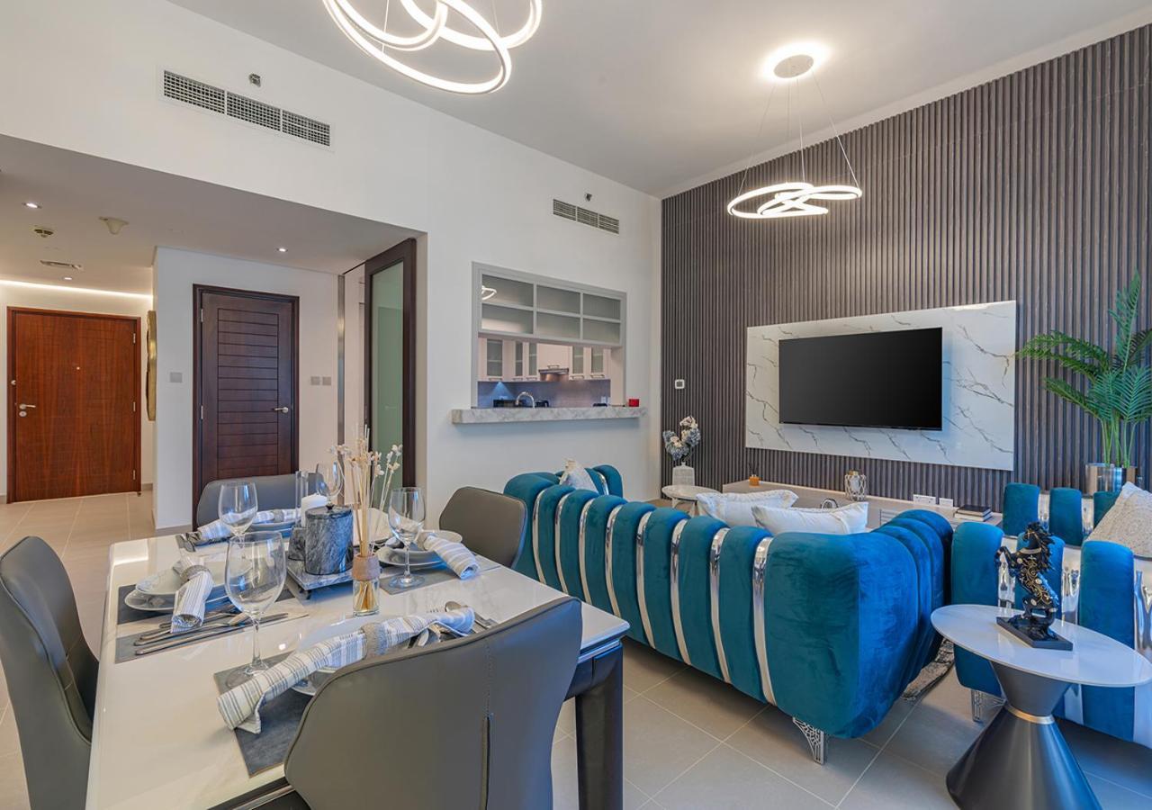 Luxurious One Bedroom With Burj Khalifa View Apartment
