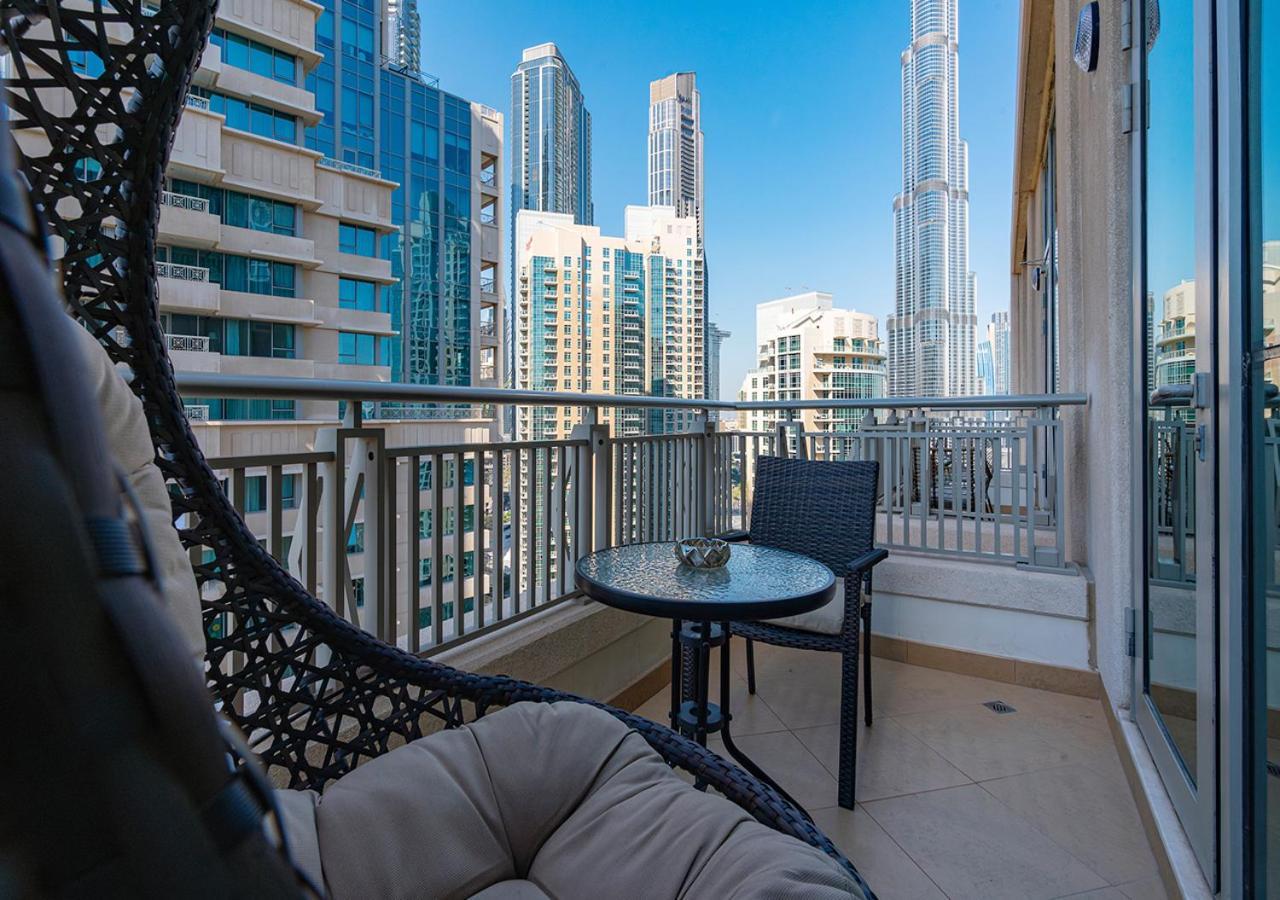 Luxurious One Bedroom With Burj Khalifa View Dubai