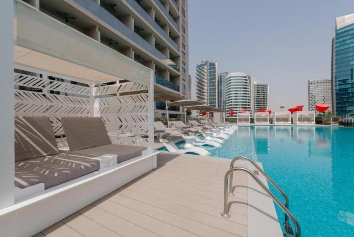 Canal View Downtown - Near Mall & Burj Khalifa - Mag 318 Apartment