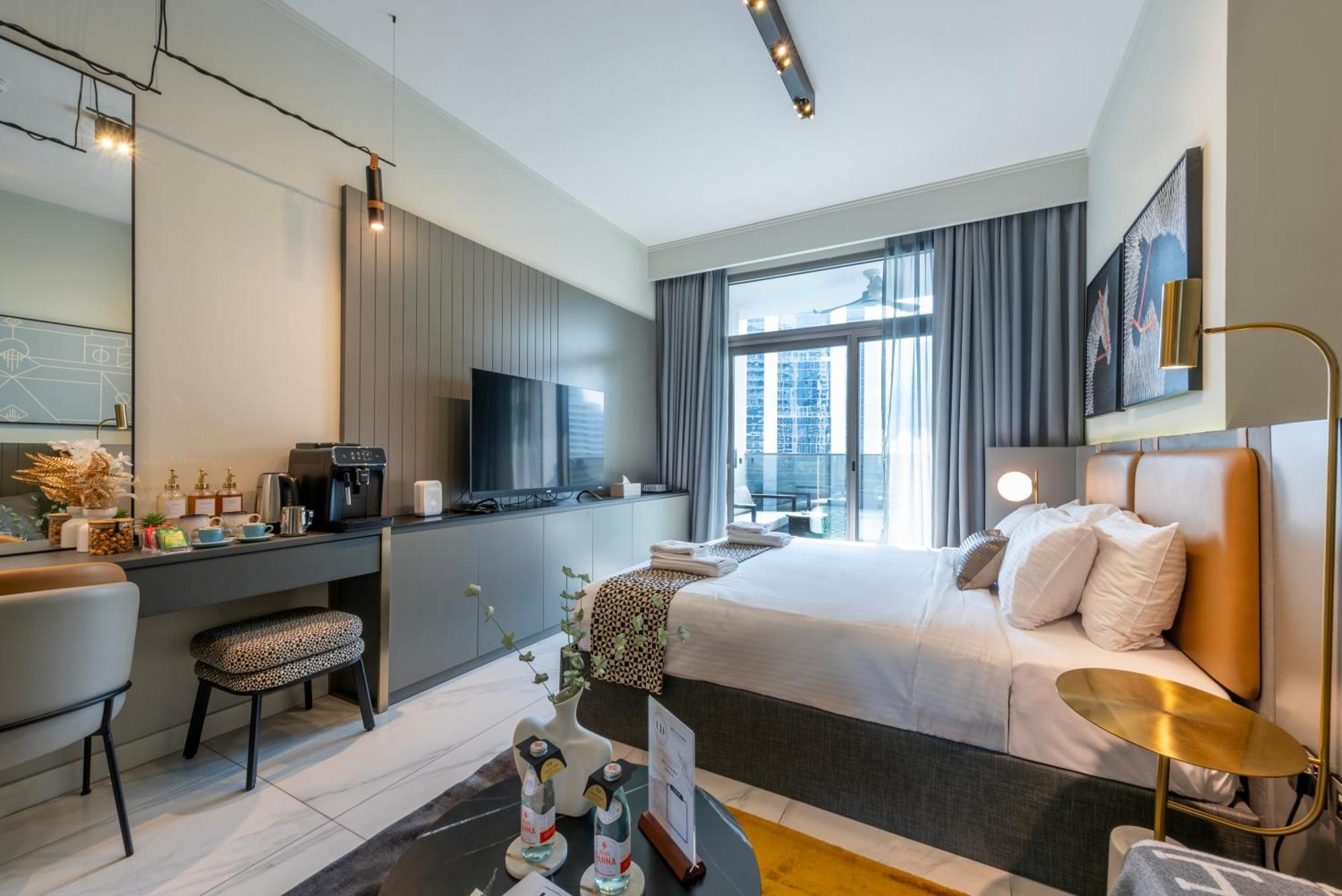 Canal View Downtown - Near Mall & Burj Khalifa - Mag 318 Apartment