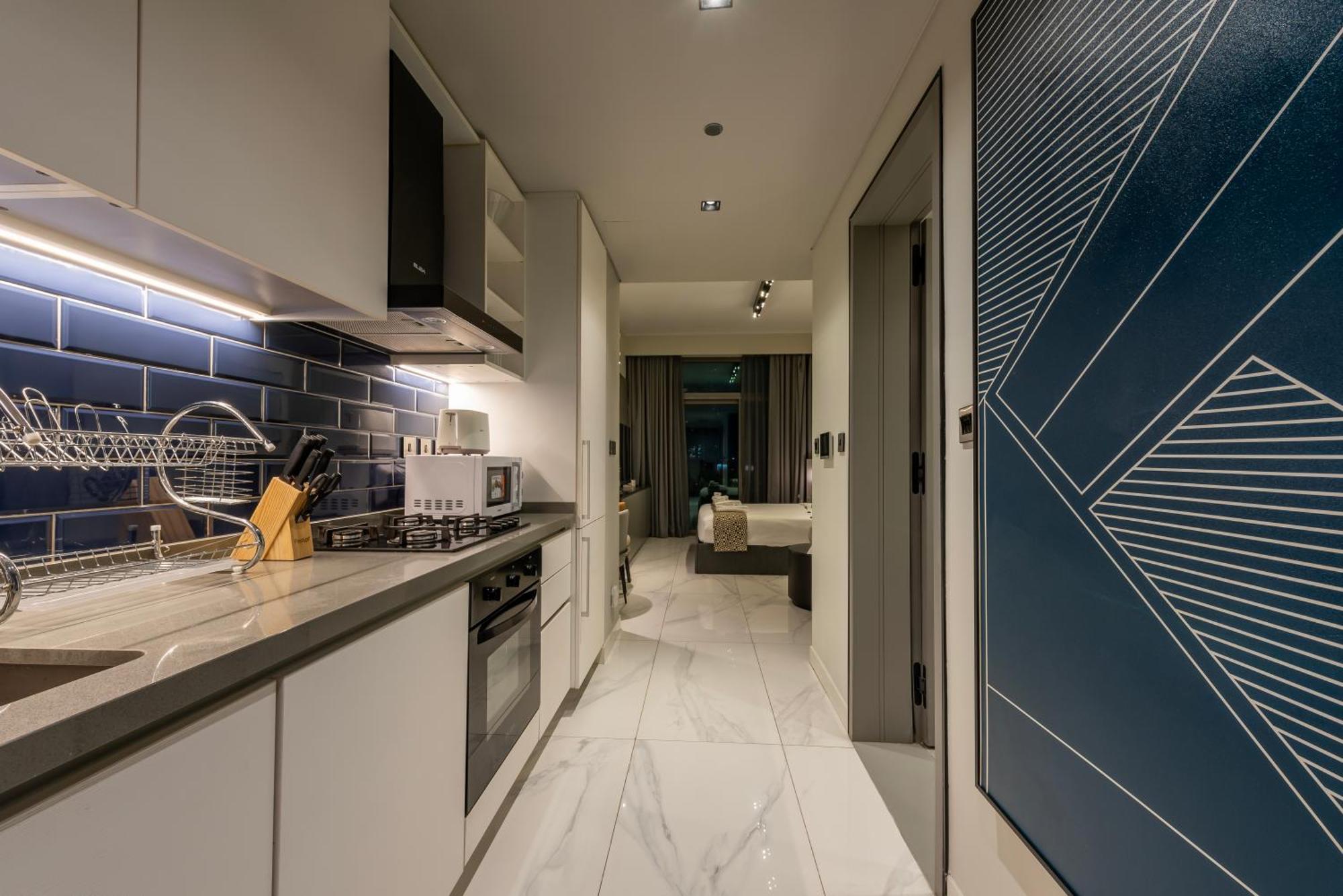 Canal View Downtown - Near Mall & Burj Khalifa - Mag 318 Apartment *